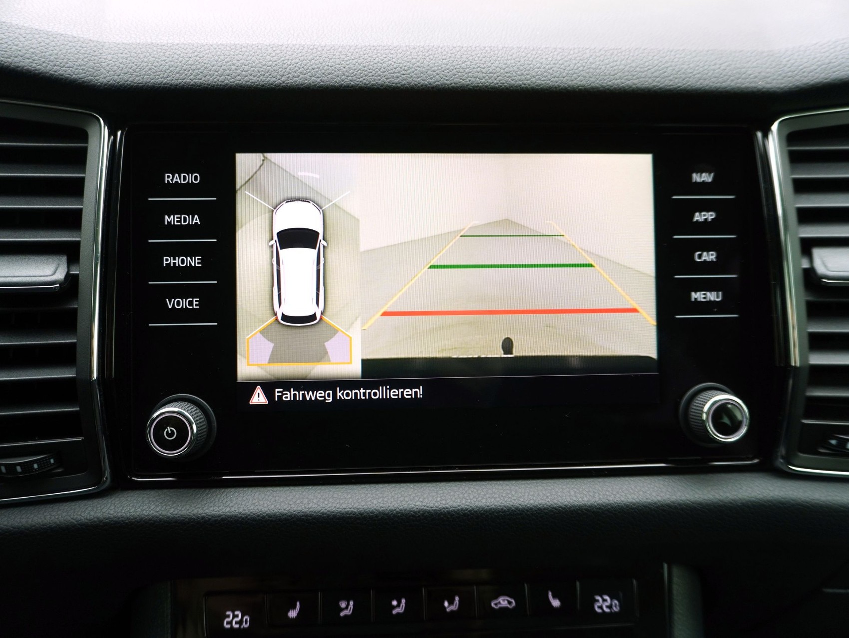 SKODA Kodiaq 2.0 TSI DSG Style-image-19