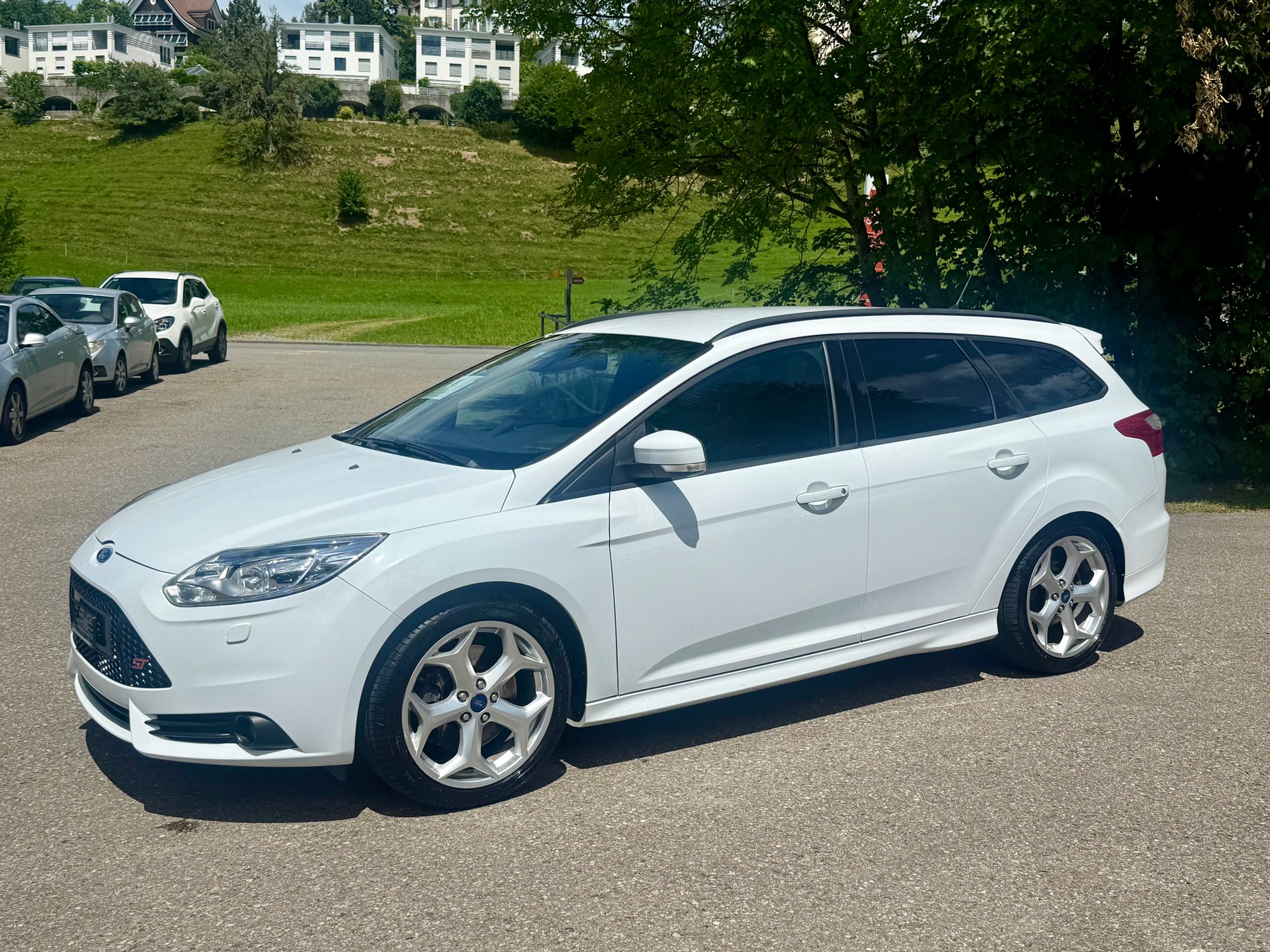 FORD Focus 2.0 SCTi ST-2-image-3