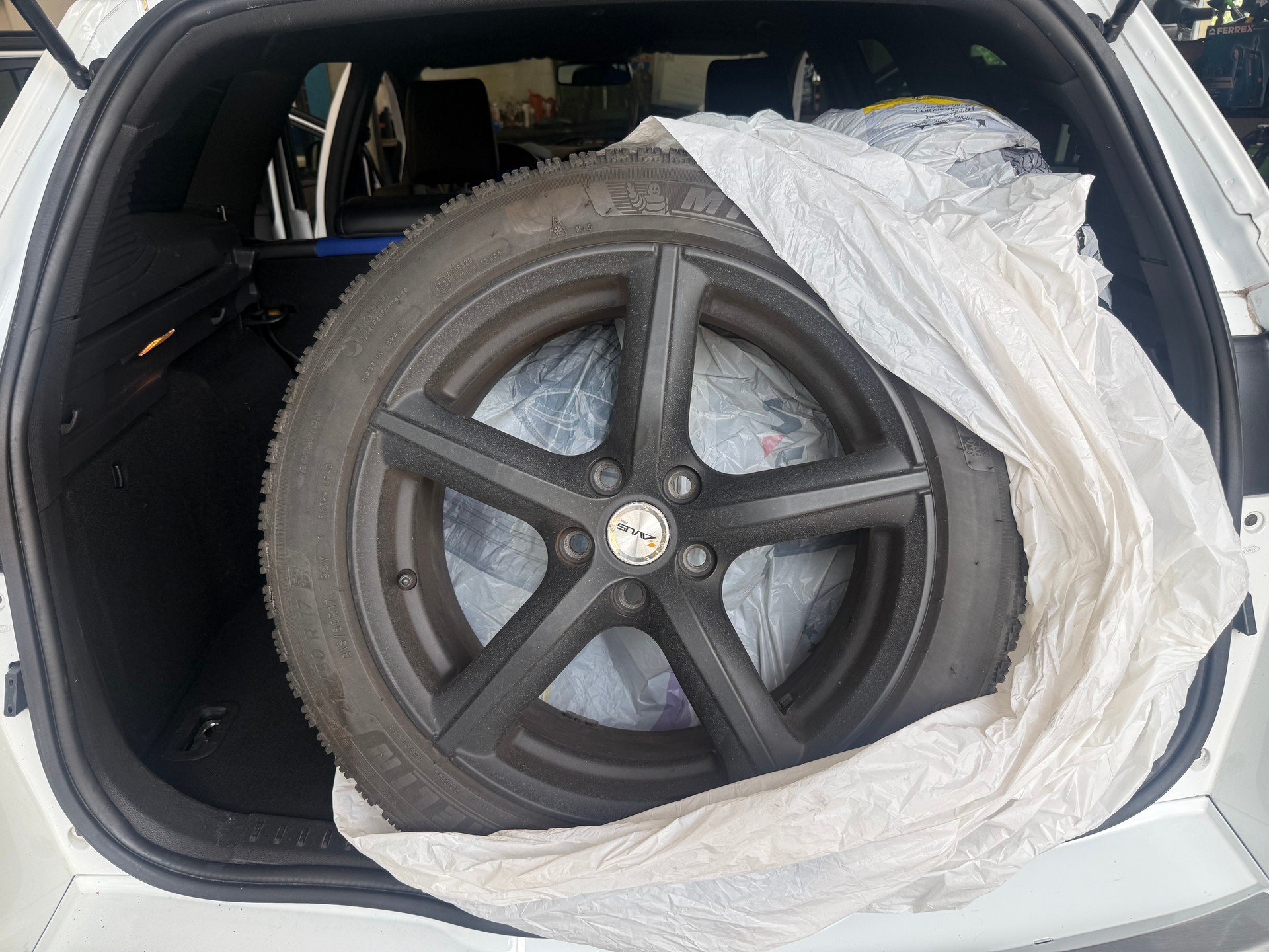 FORD Focus 2.0 SCTi ST-2-image-7