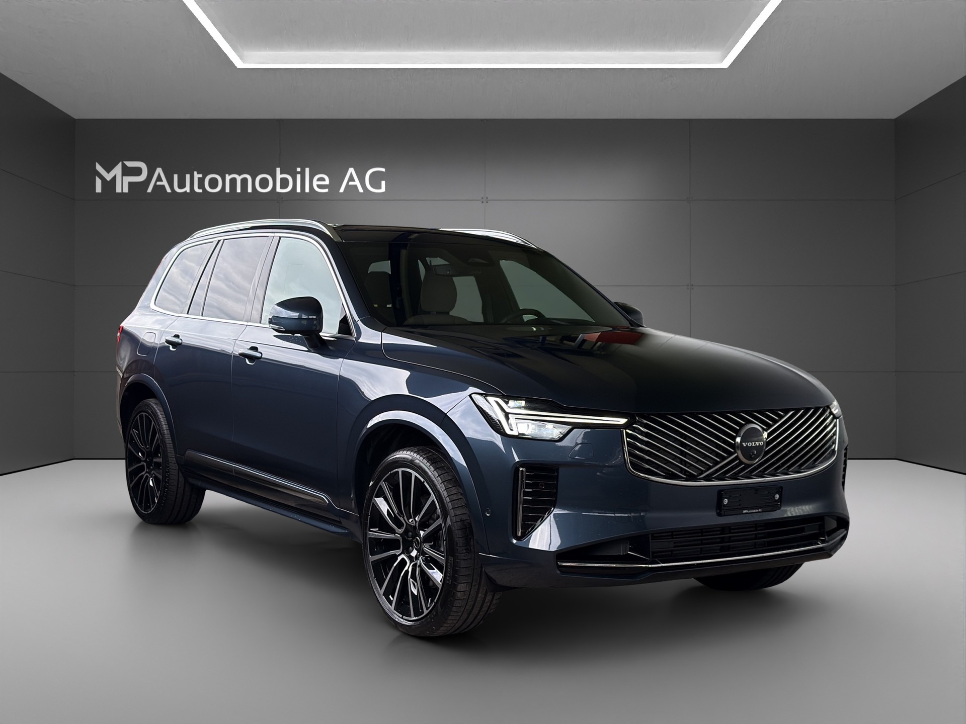 VOLVO XC90 T8 eAWD PluginHybrid Ultra Bright Geartronic-image-1