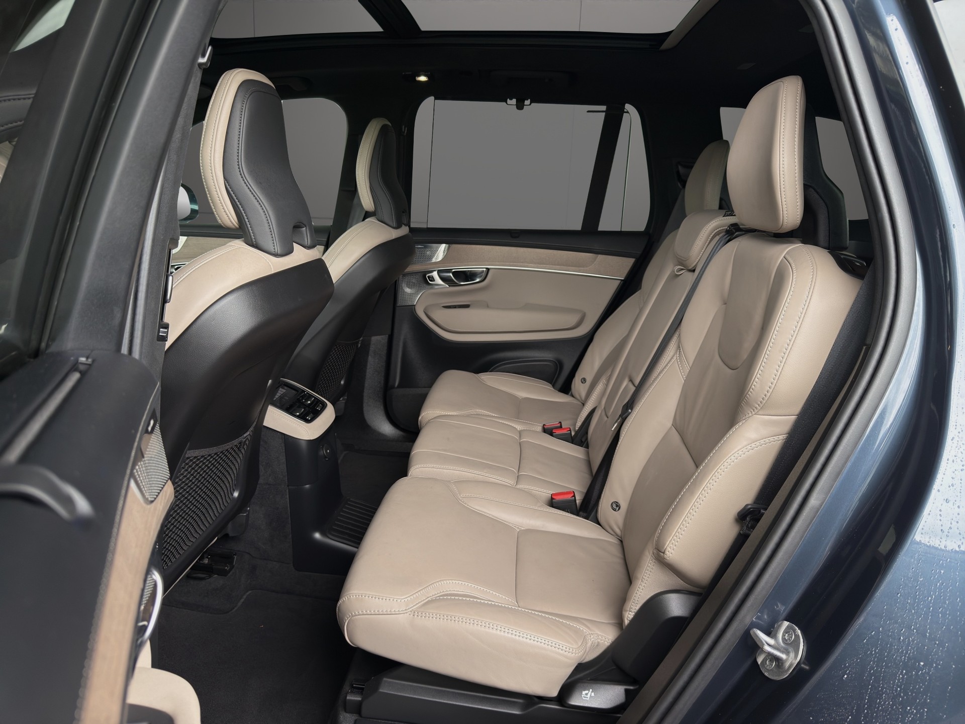 VOLVO XC90 T8 eAWD PluginHybrid Ultra Bright Geartronic-image-7