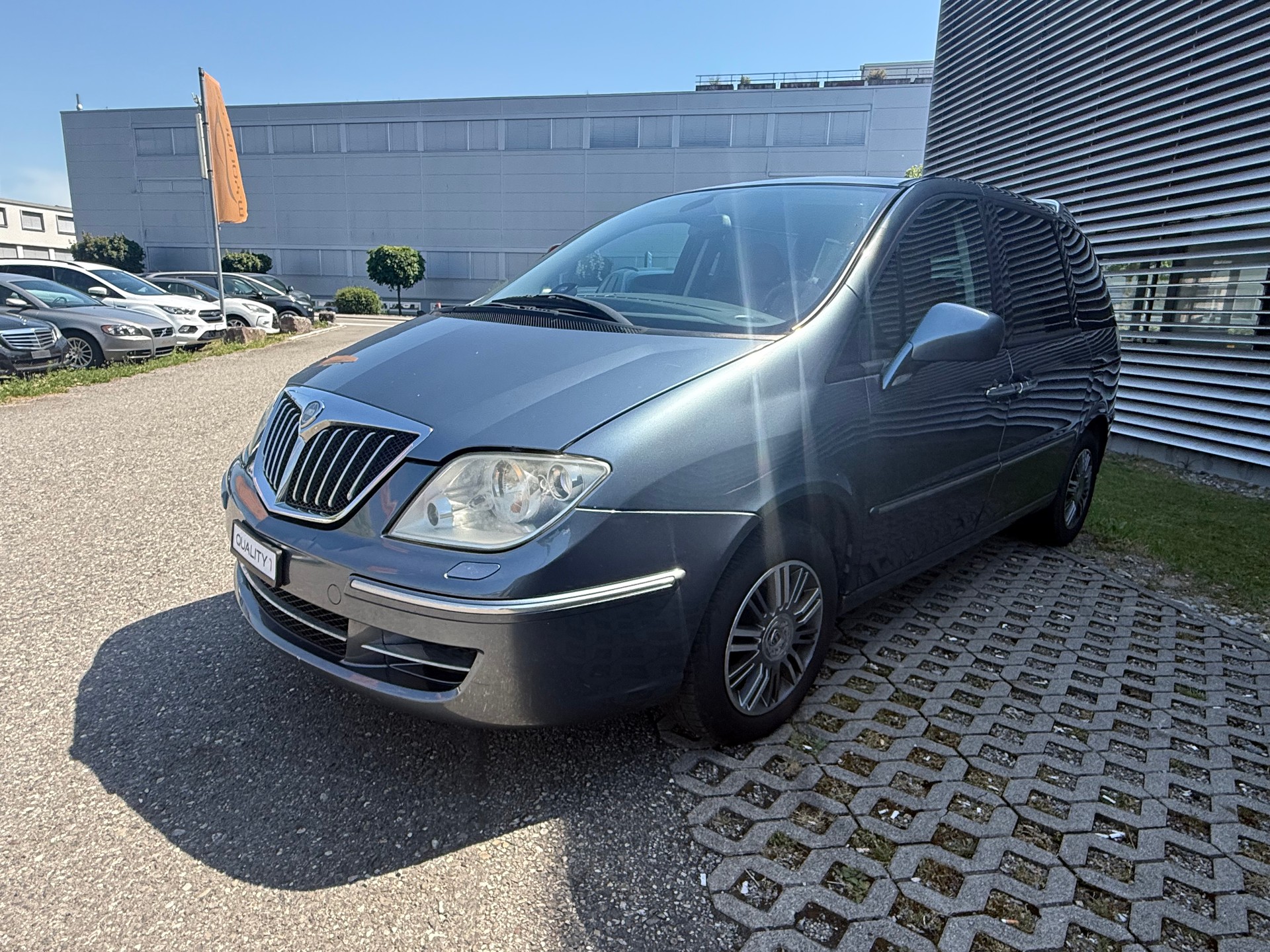 LANCIA Phedra 2.2 JTD 16V Platino Automatic-image-0