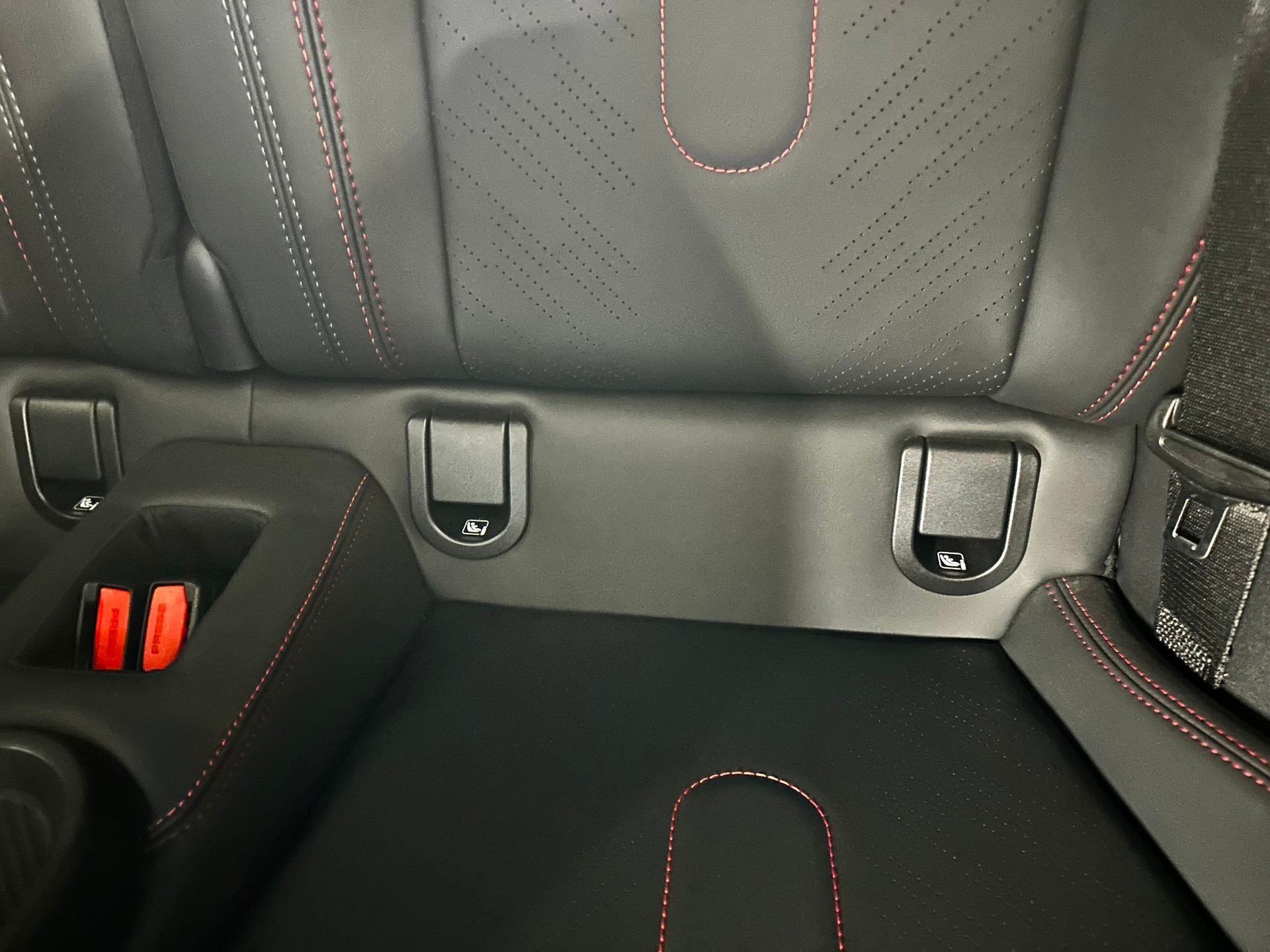 MINI John Cooper Works Cabrio-image-14