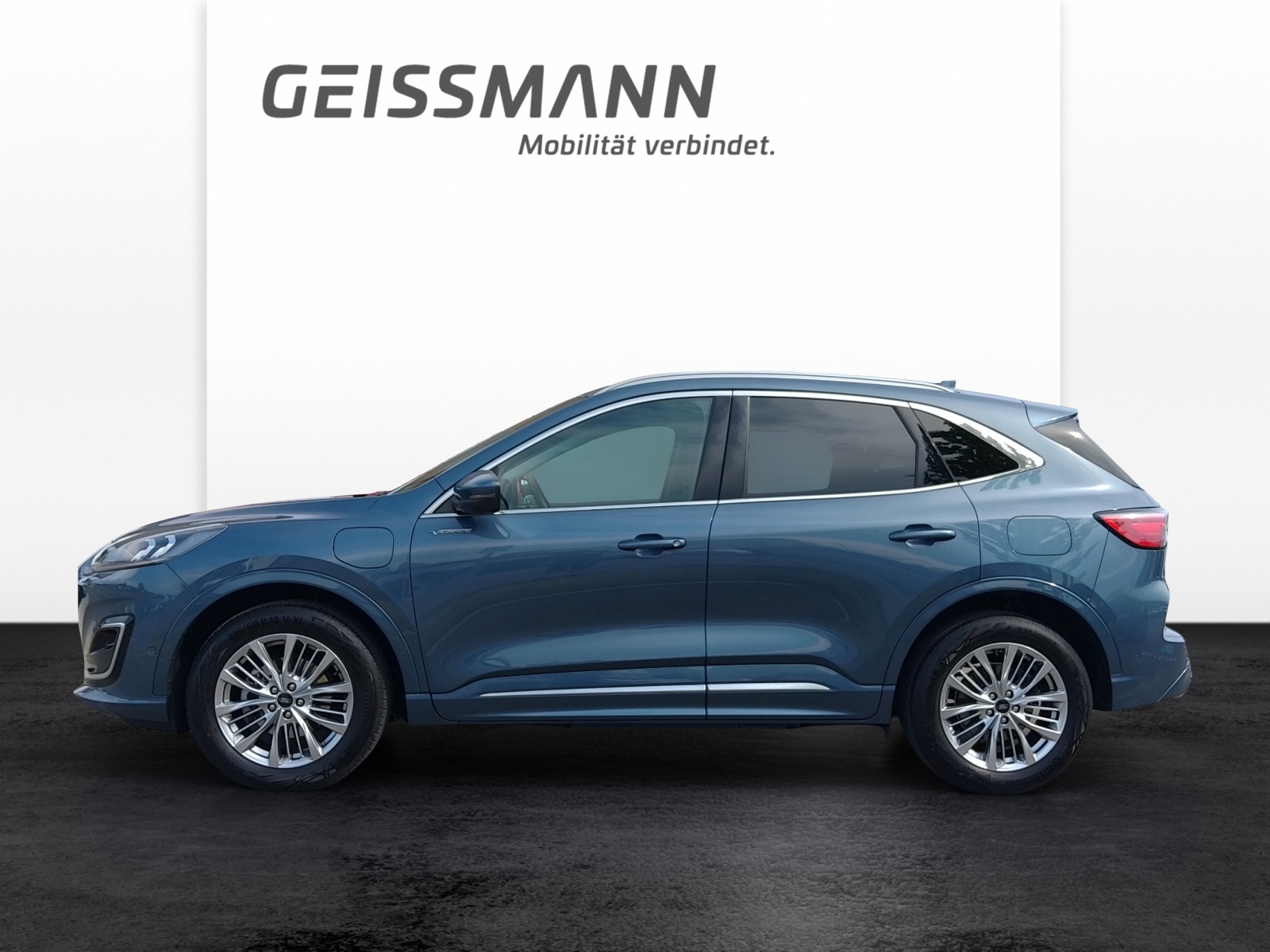 FORD Kuga 2.5 Plug-in Hybrid Vignale 224 PS-image-2