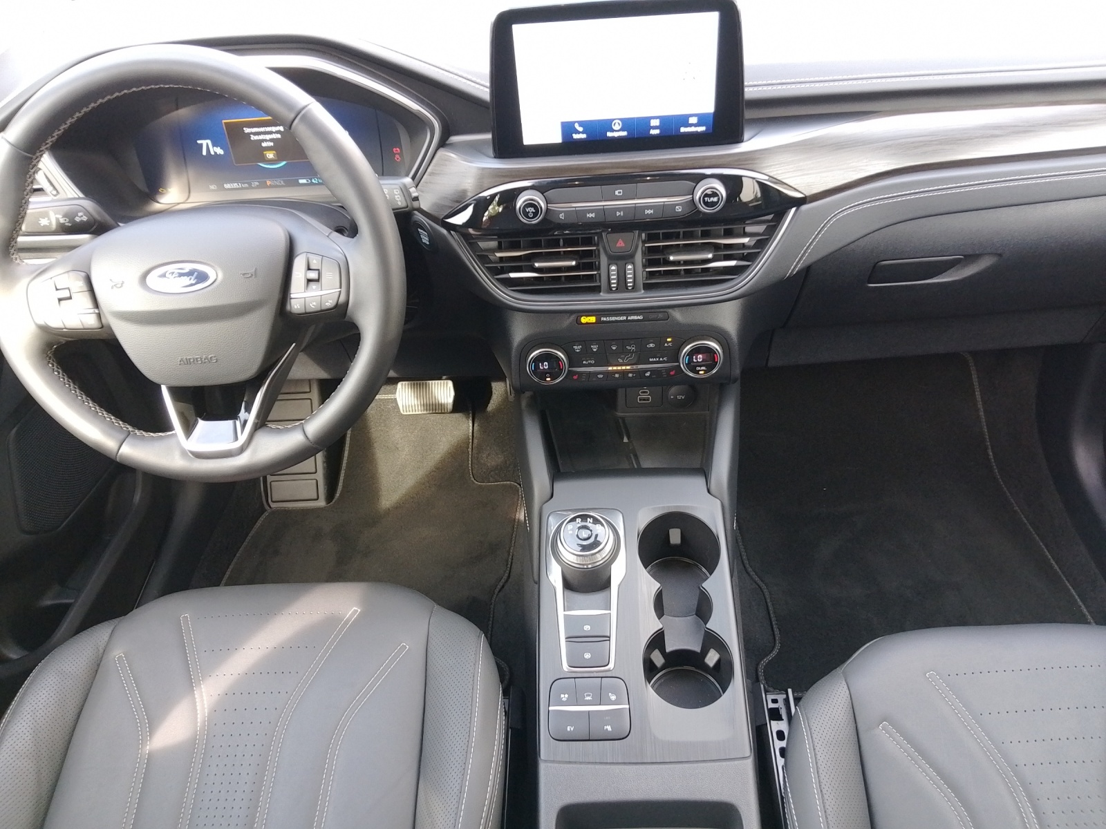 FORD Kuga 2.5 Plug-in Hybrid Vignale 224 PS-image-5