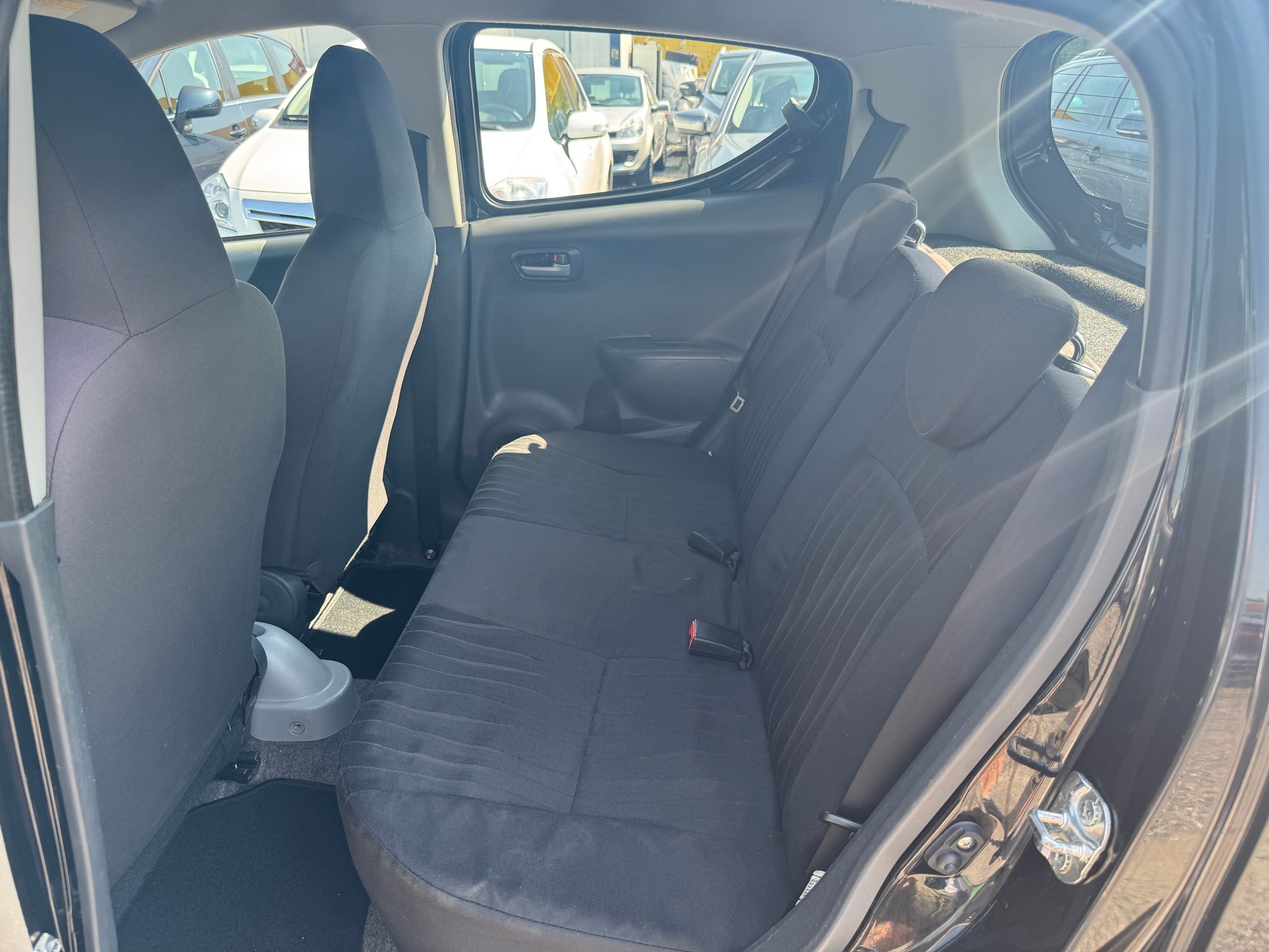 NISSAN Pixo 1.0 acenta-image-9