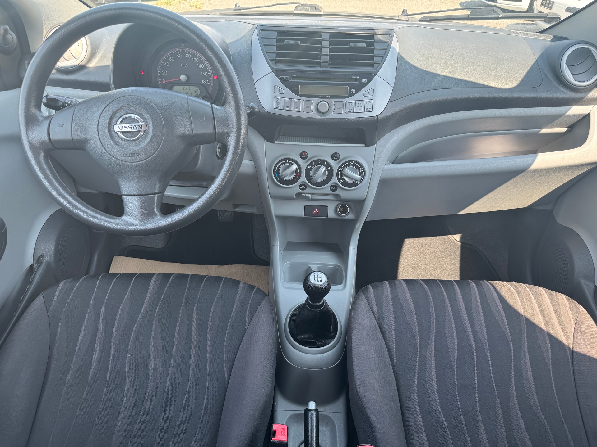 NISSAN Pixo 1.0 acenta-image-7