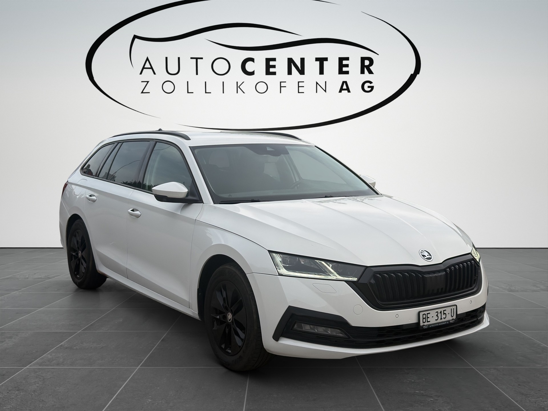 SKODA Octavia Combi 2.0 TDI DSG Ambition 4x4-image-1