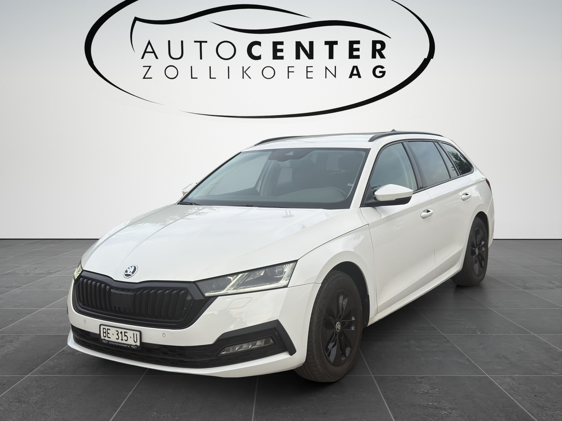 SKODA Octavia Combi 2.0 TDI DSG Ambition 4x4-image-0