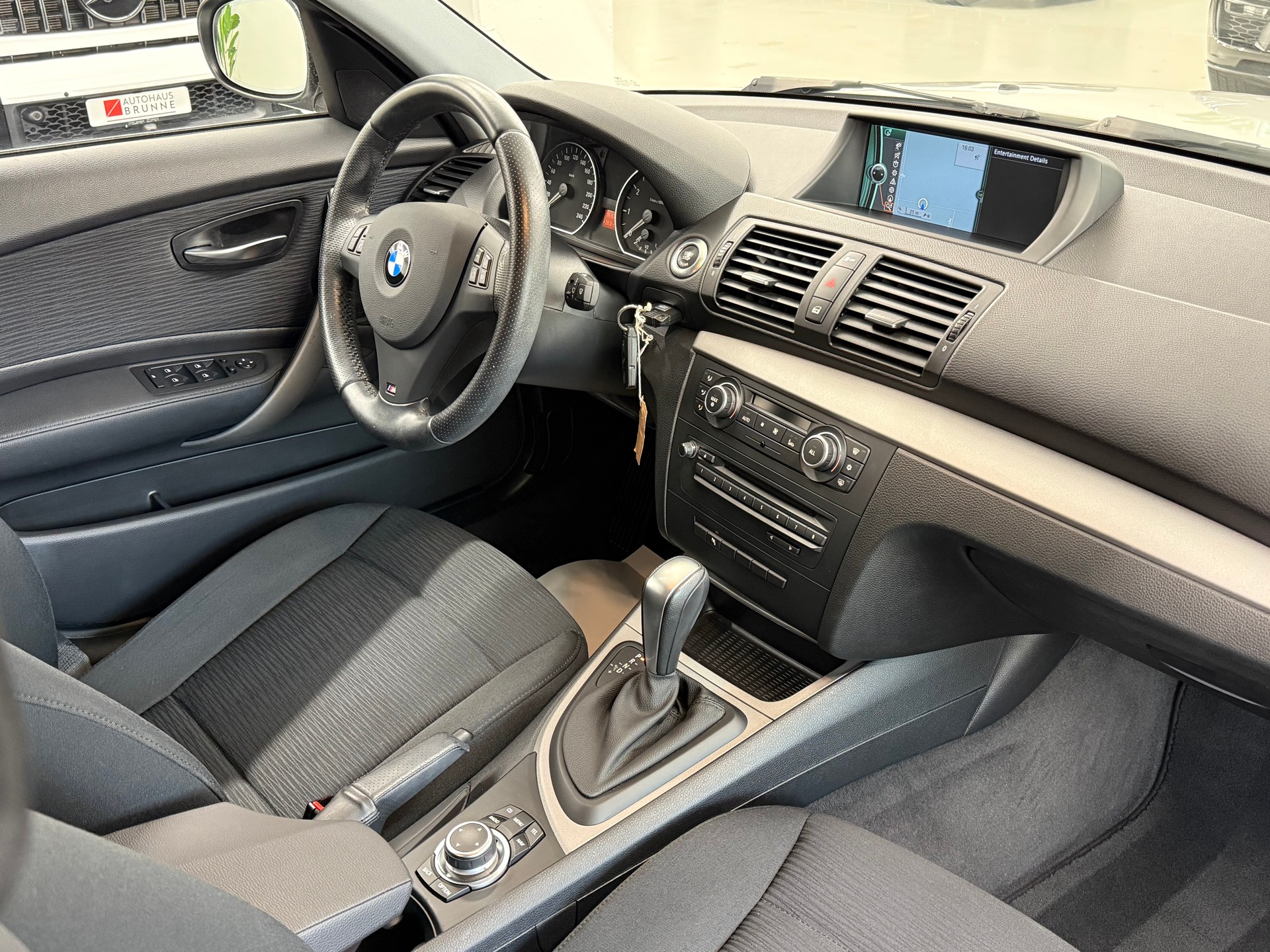 BMW 116i Steptronic M-Paket-image-13