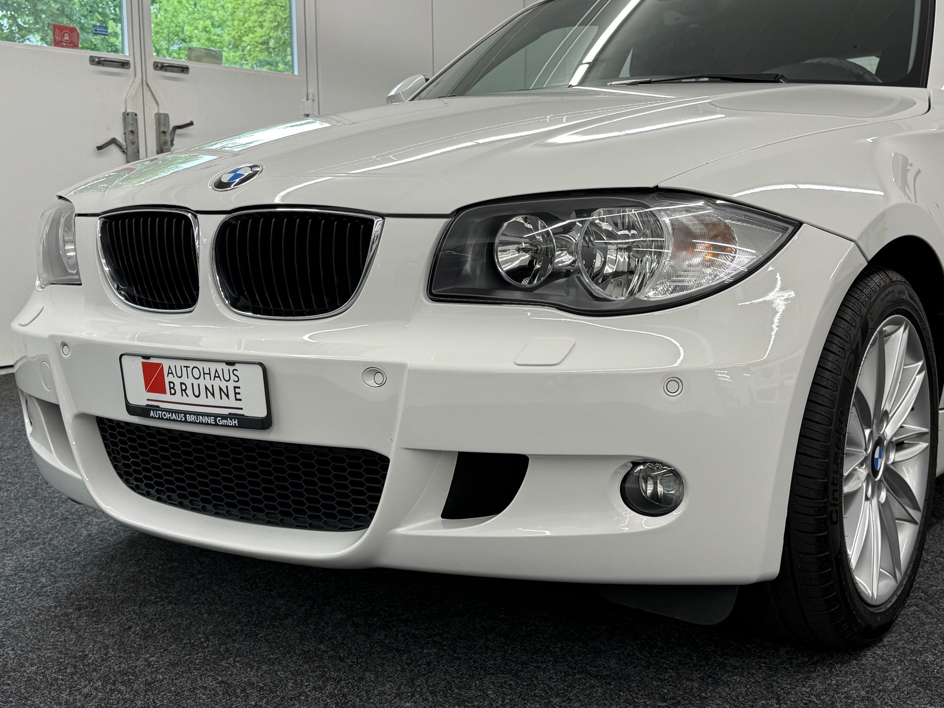 BMW 116i Steptronic M-Paket-image-8