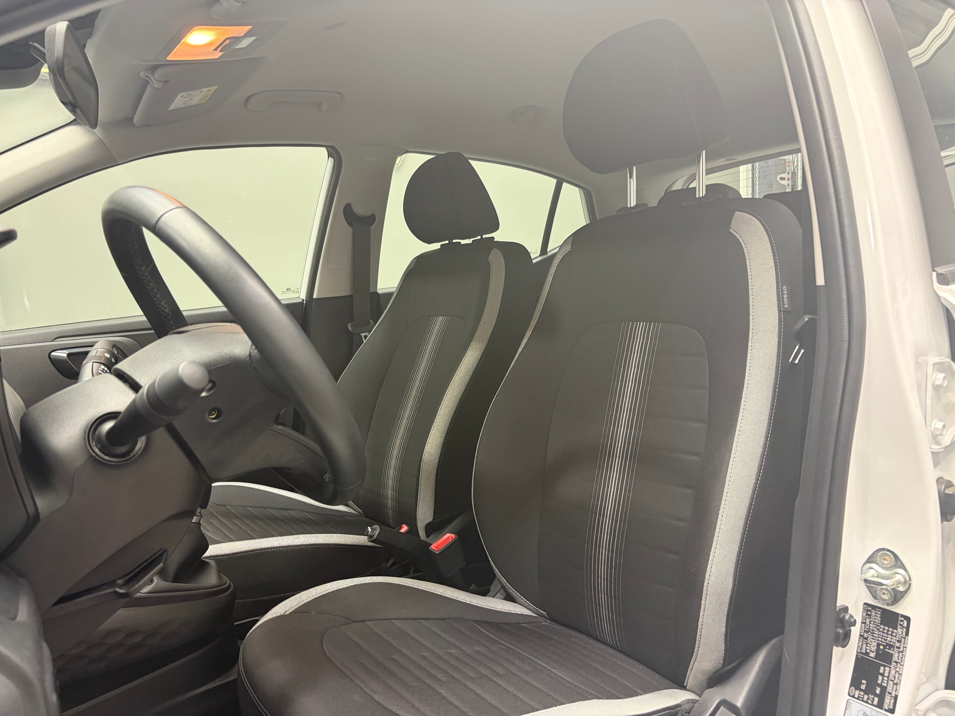 HYUNDAI i10 1.0 Origo-image-8