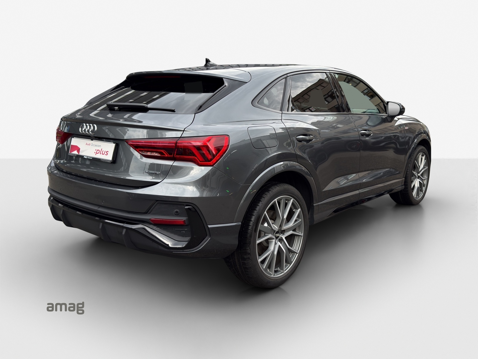 AUDI Q3 Sportback 40 TDI S line Attraction quattro S-tronic-image-4