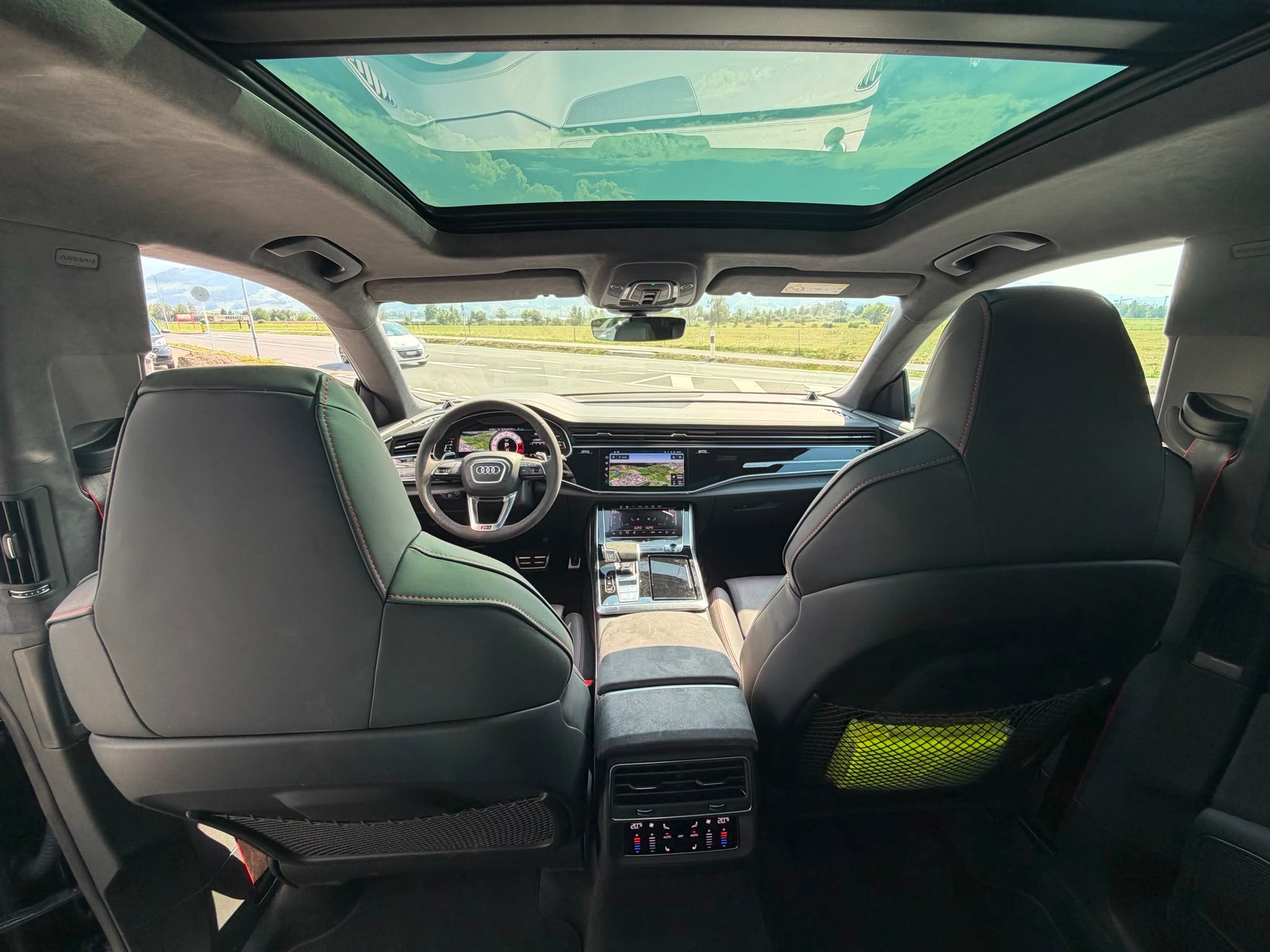 AUDI RSQ8 performance quattro-image-11