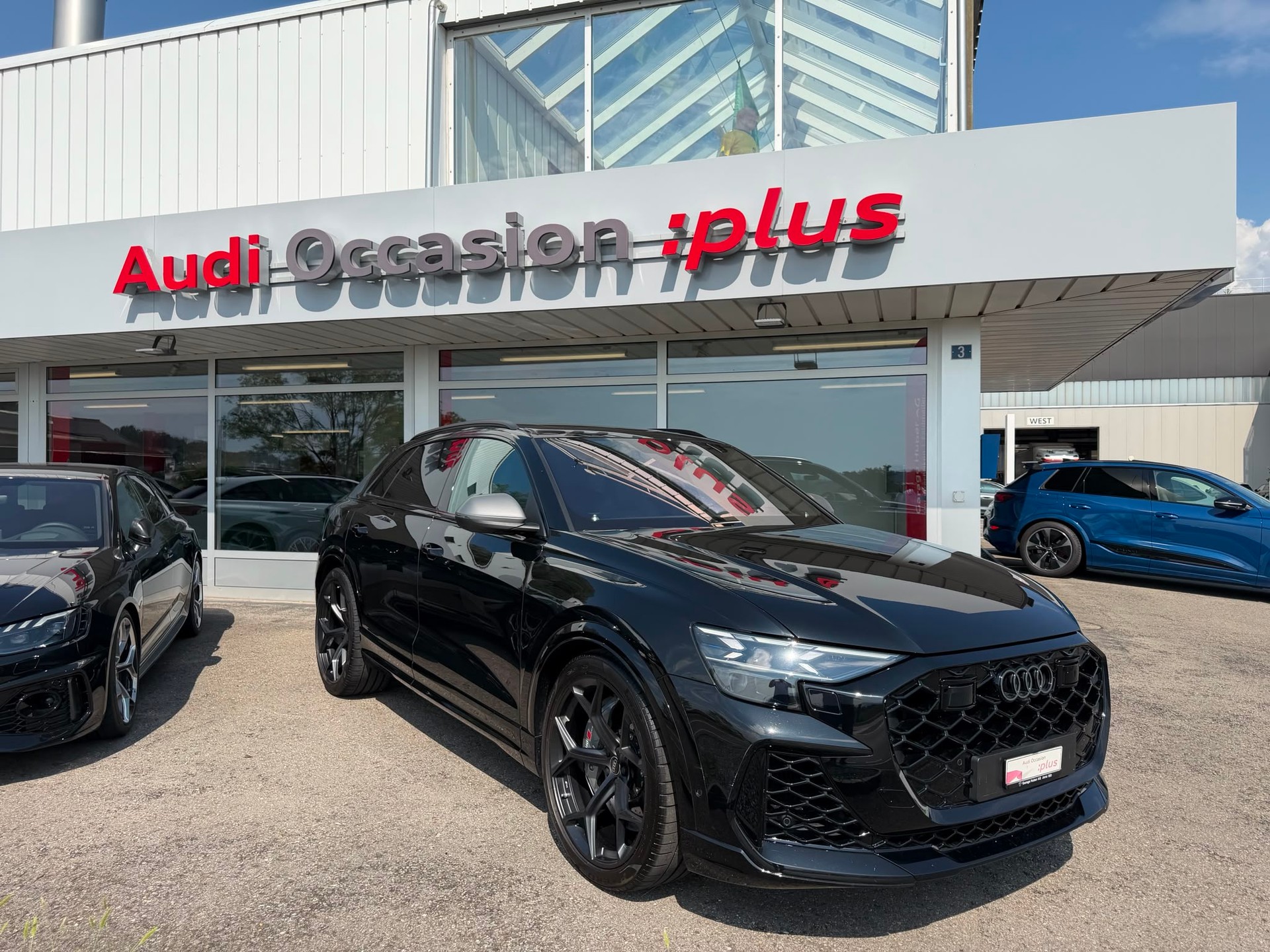 AUDI RSQ8 performance quattro