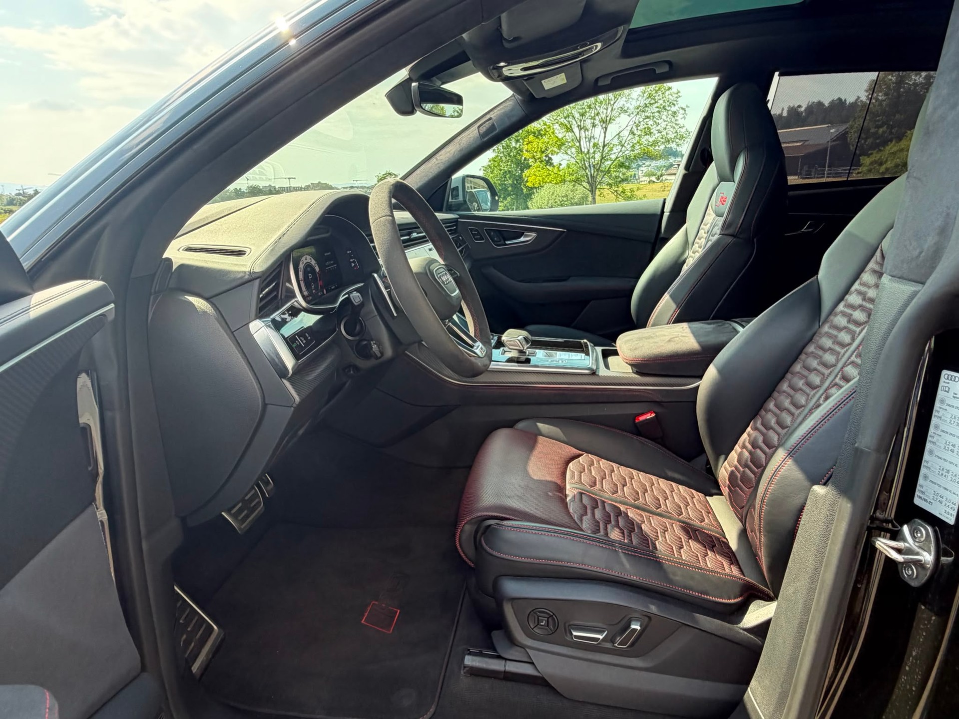 AUDI RSQ8 performance quattro-image-12