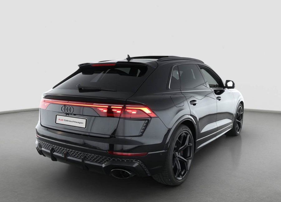 AUDI RSQ8 performance quattro-image-3