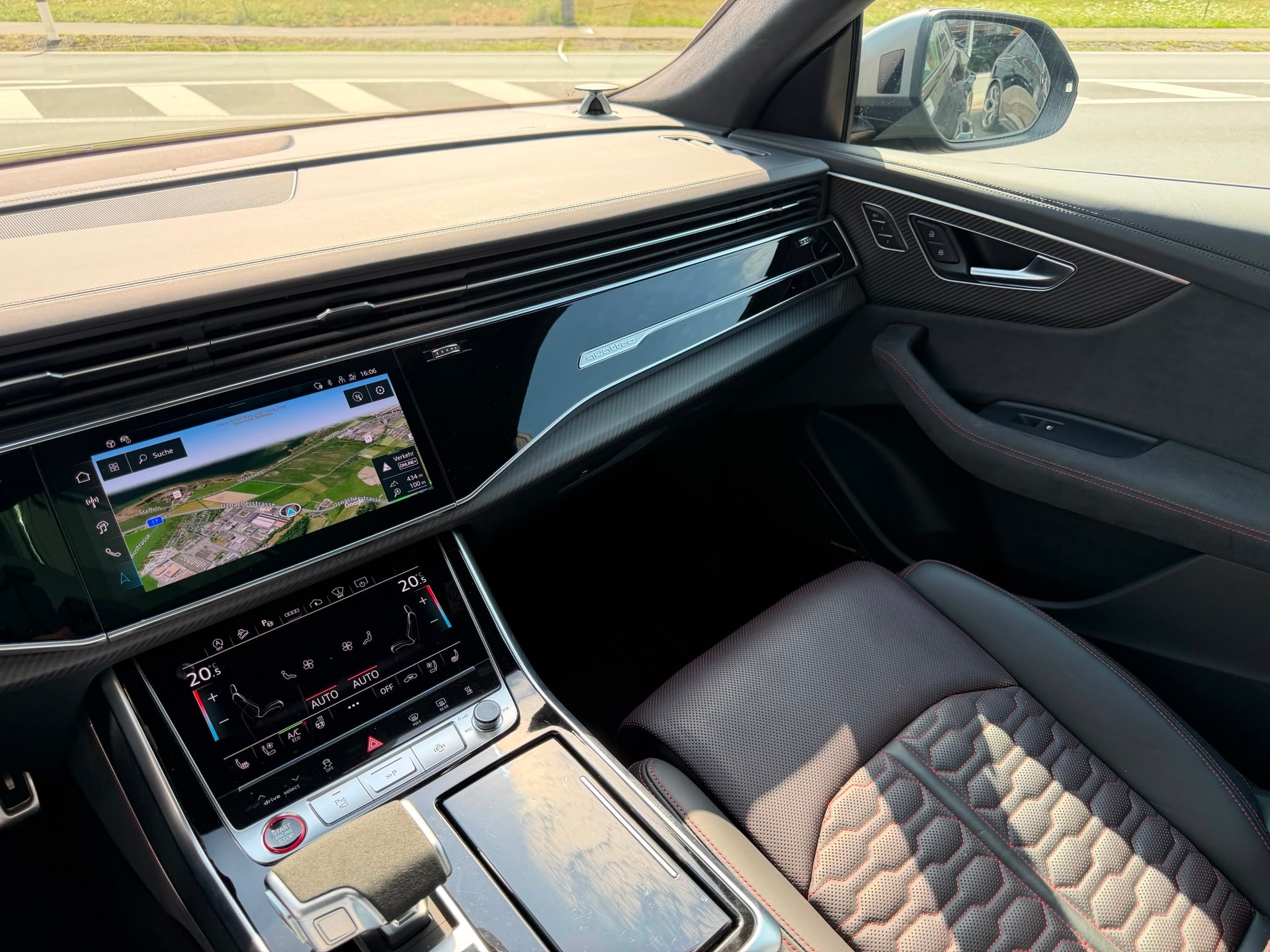 AUDI RSQ8 performance quattro-image-15
