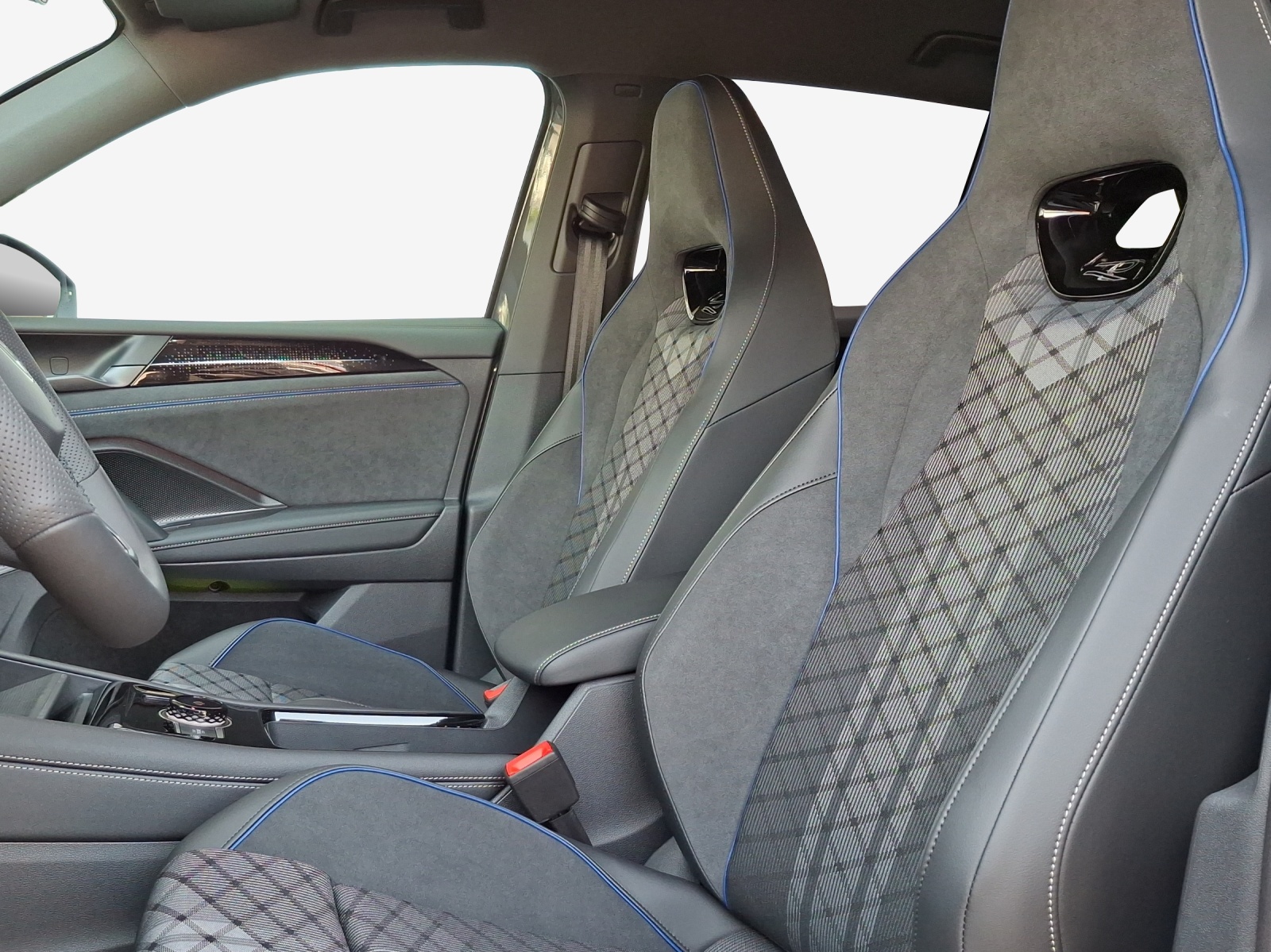 VW Tiguan 1.5 TSI evo2 mHEV R-Line DSG-image-7