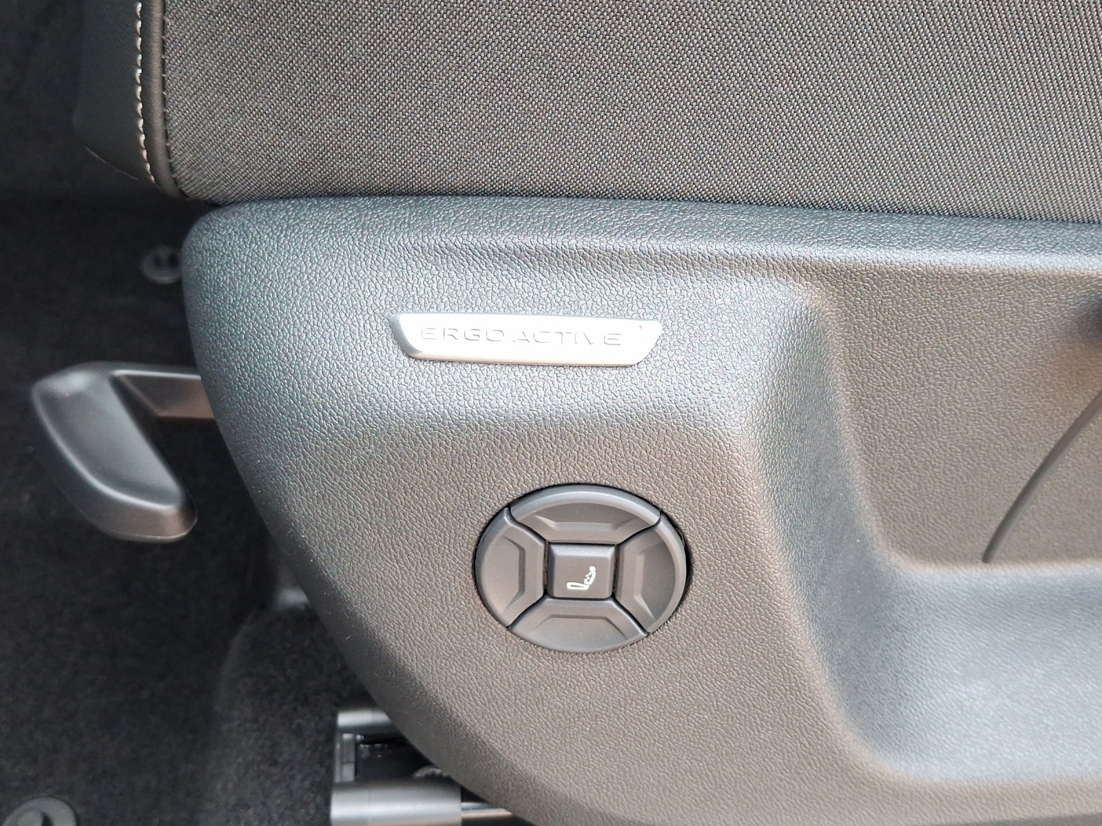 VW Tiguan 1.5 TSI evo2 mHEV R-Line DSG-image-14