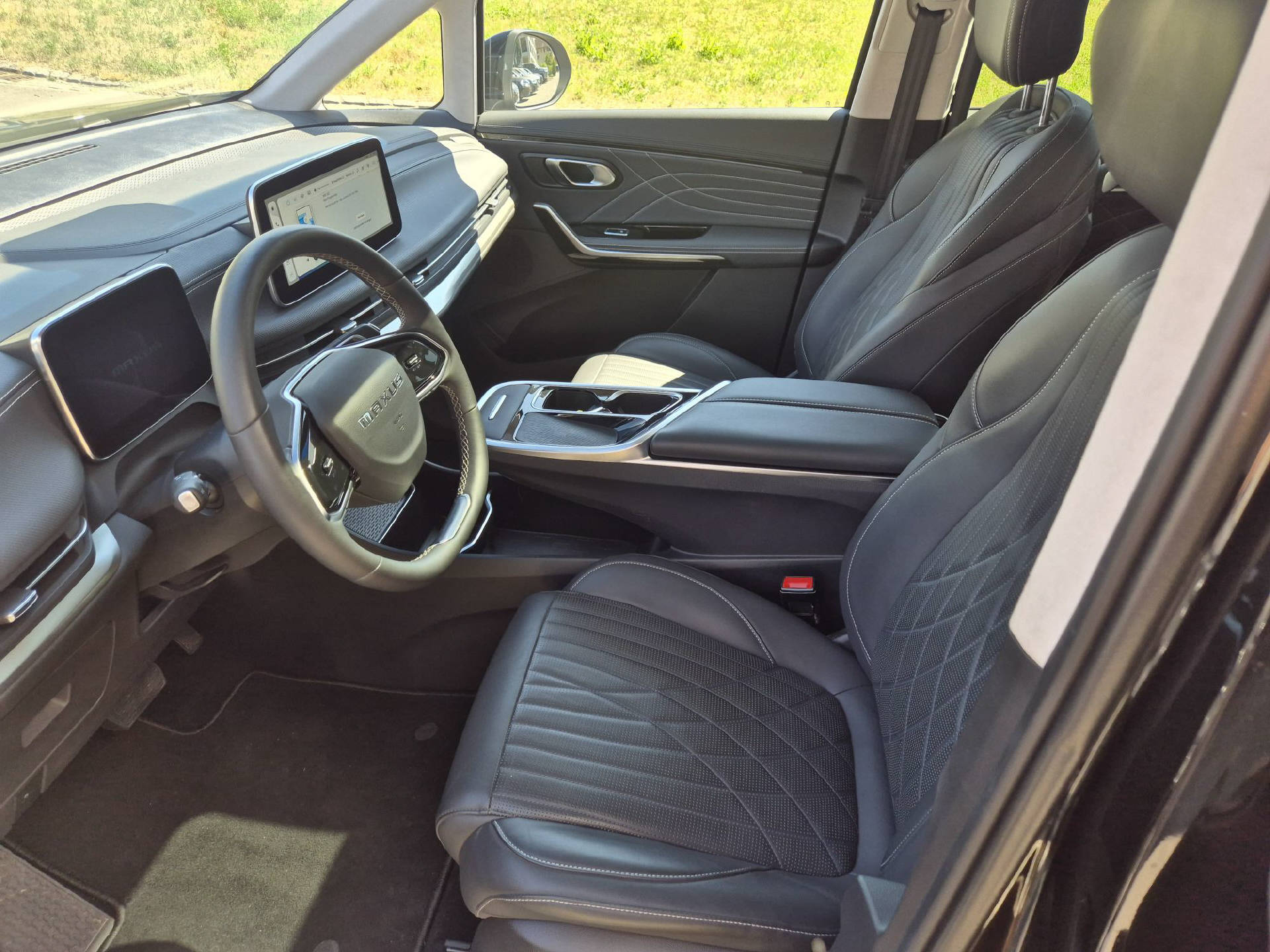MAXUS Mifa 9 Elite 90 kWh 7P-image-8