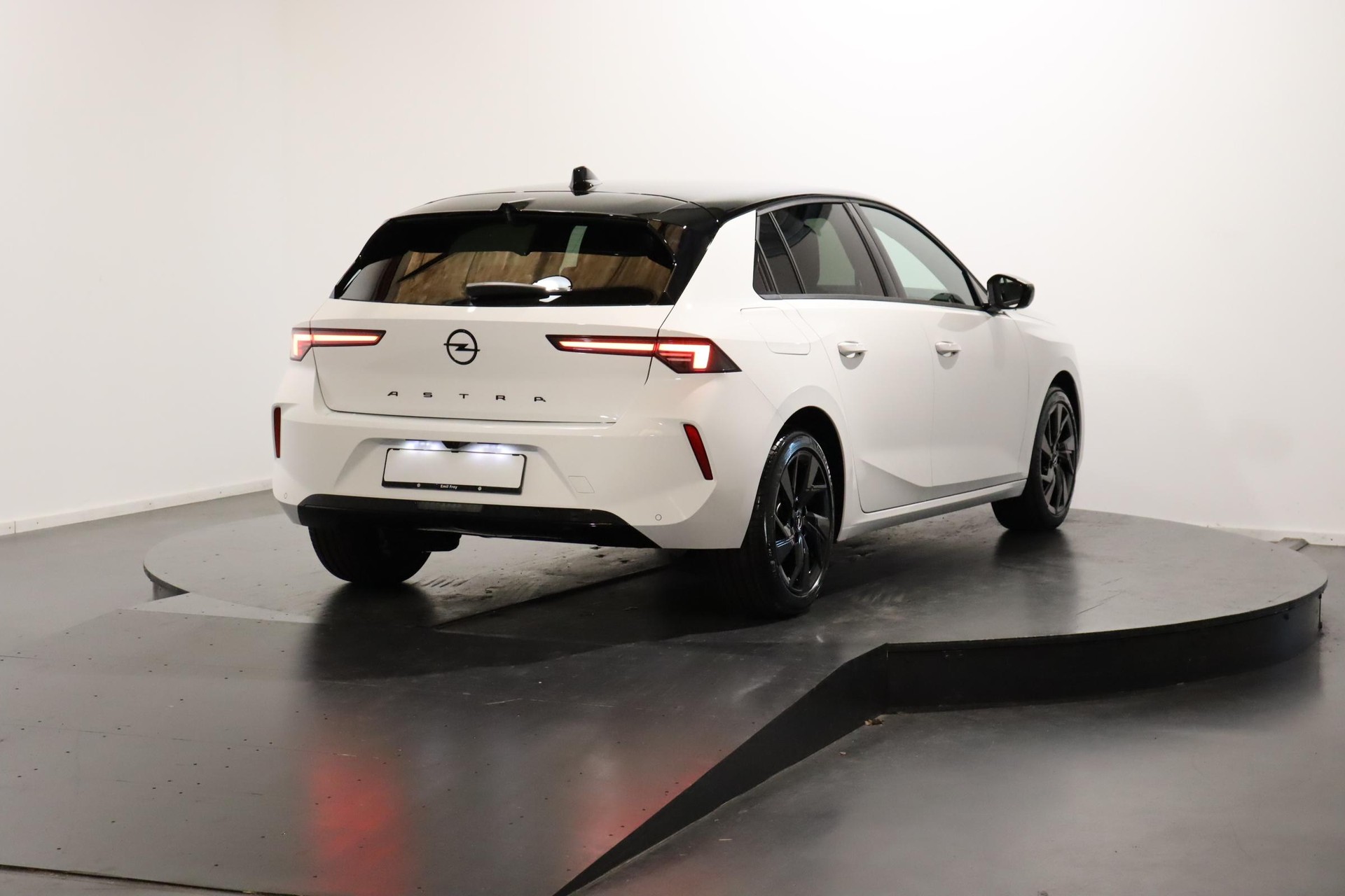 OPEL Astra 1.2 T 130 GS-image-3