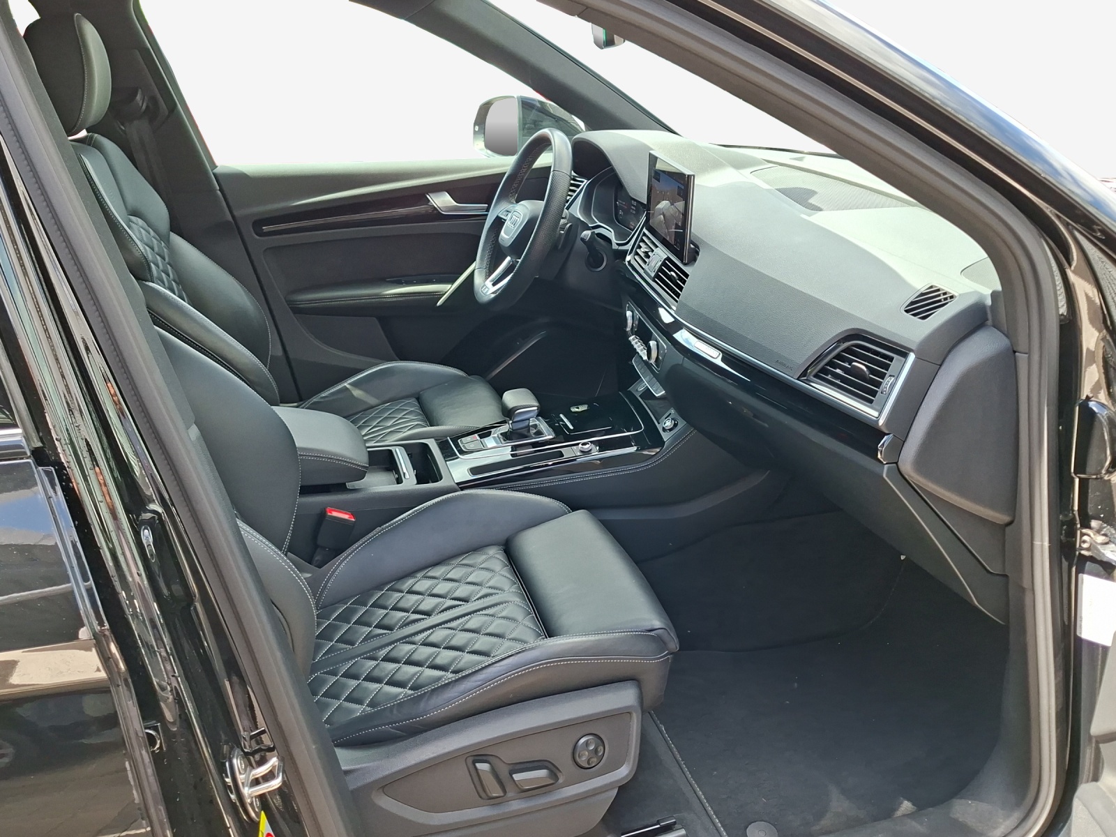 AUDI Q5 Sportback 45 TFSI S line quattro S-tronic-image-15