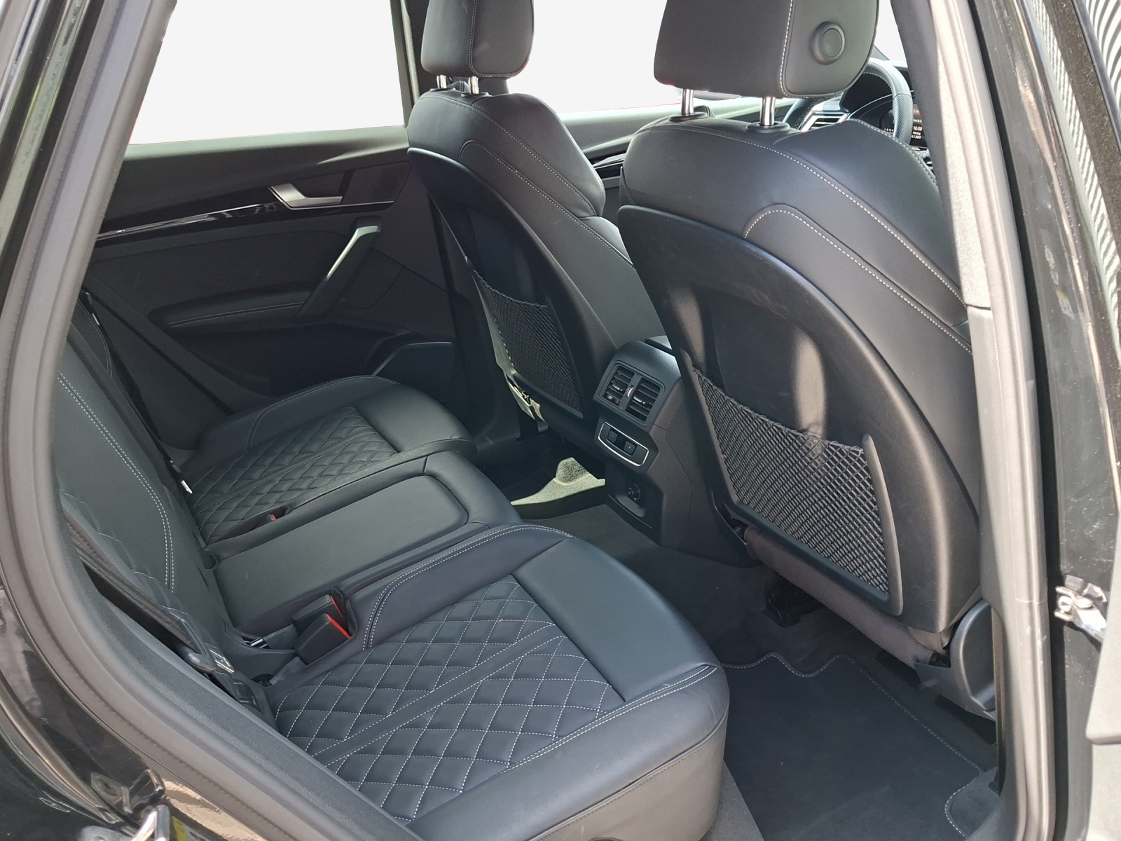 AUDI Q5 Sportback 45 TFSI S line quattro S-tronic-image-13