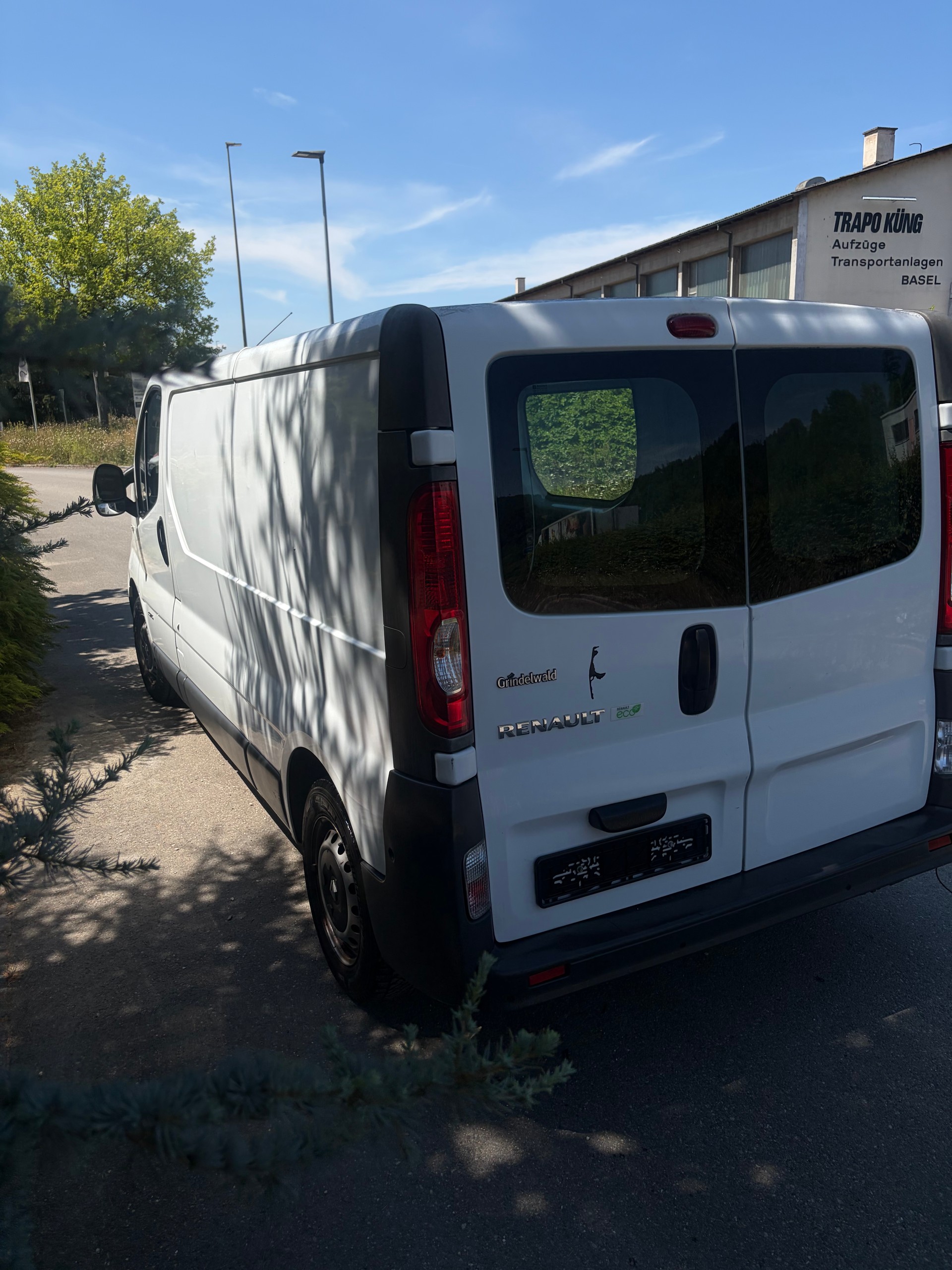 RENAULT Trafic 2.0 dCi L2H1 Grand Passenger Expression-image-9