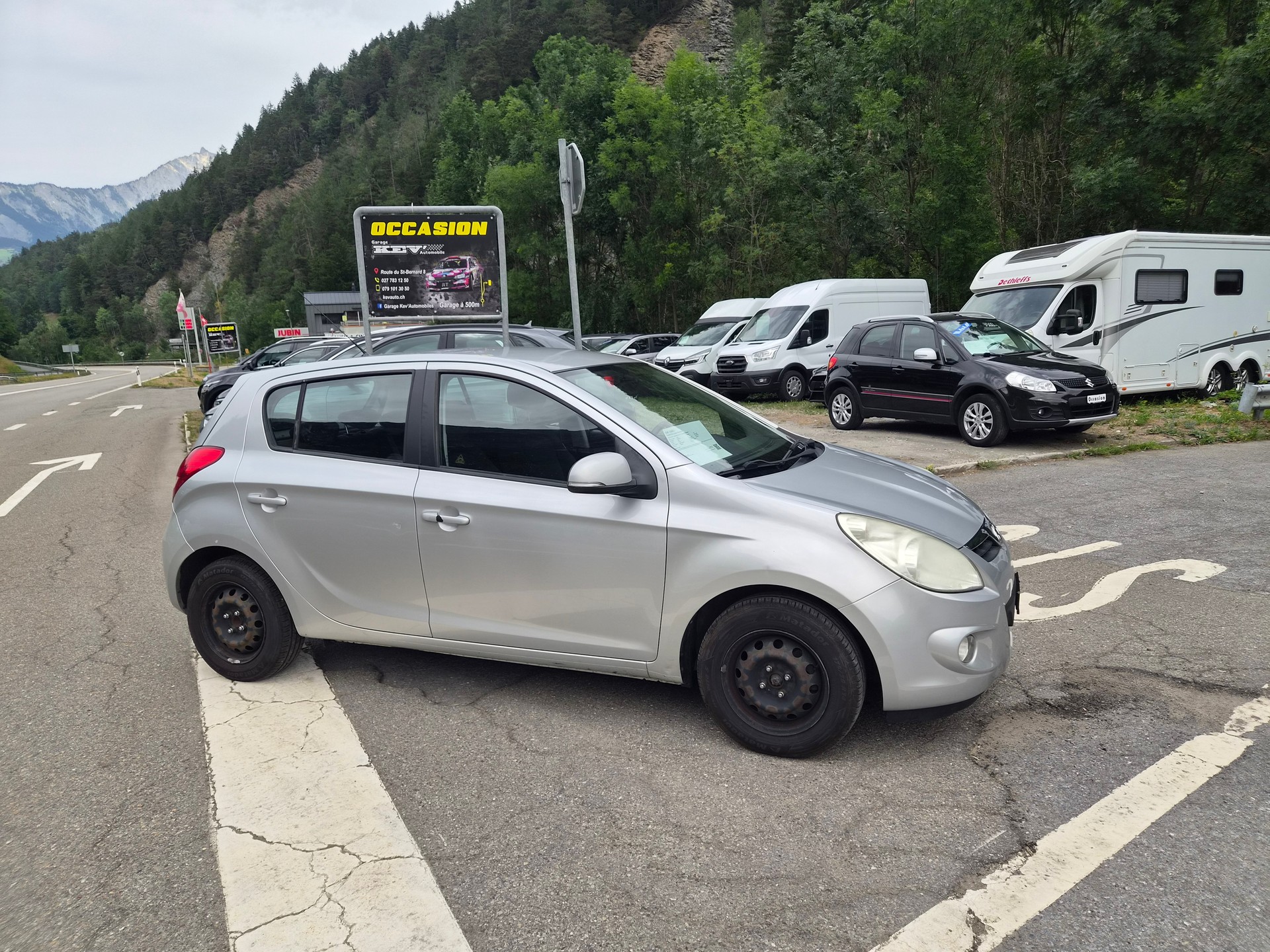 HYUNDAI i20 1.4 Swiss Plus Edition-image-1