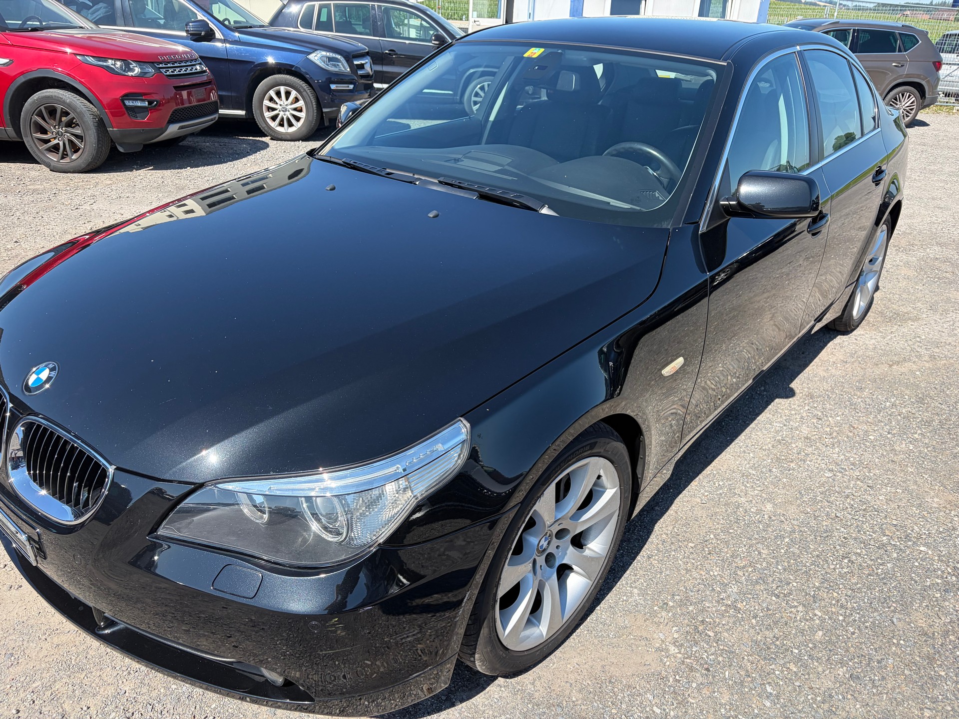 BMW 545i-image-0