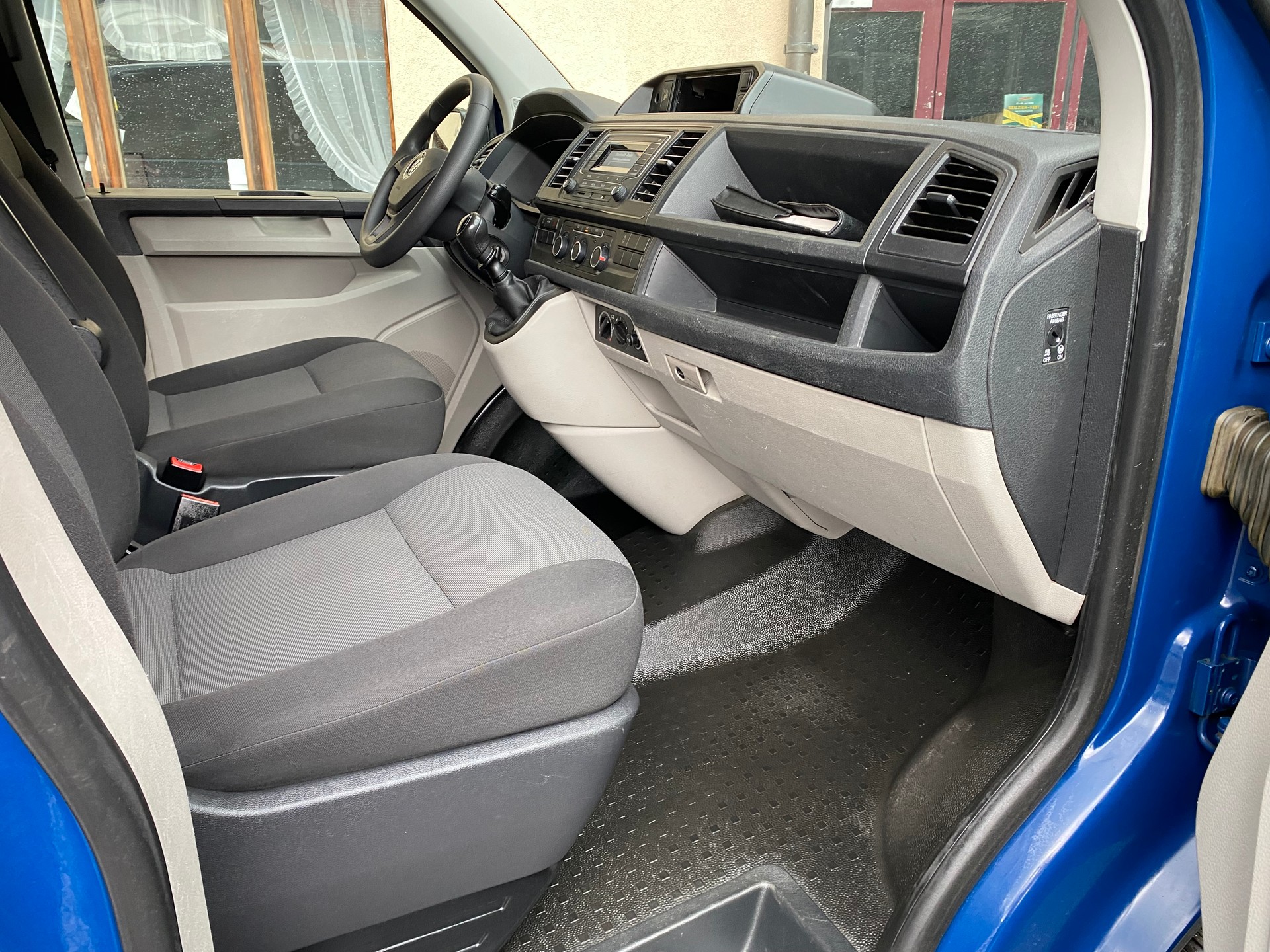 VW T6 2.0 TDI 4Motion-image-5