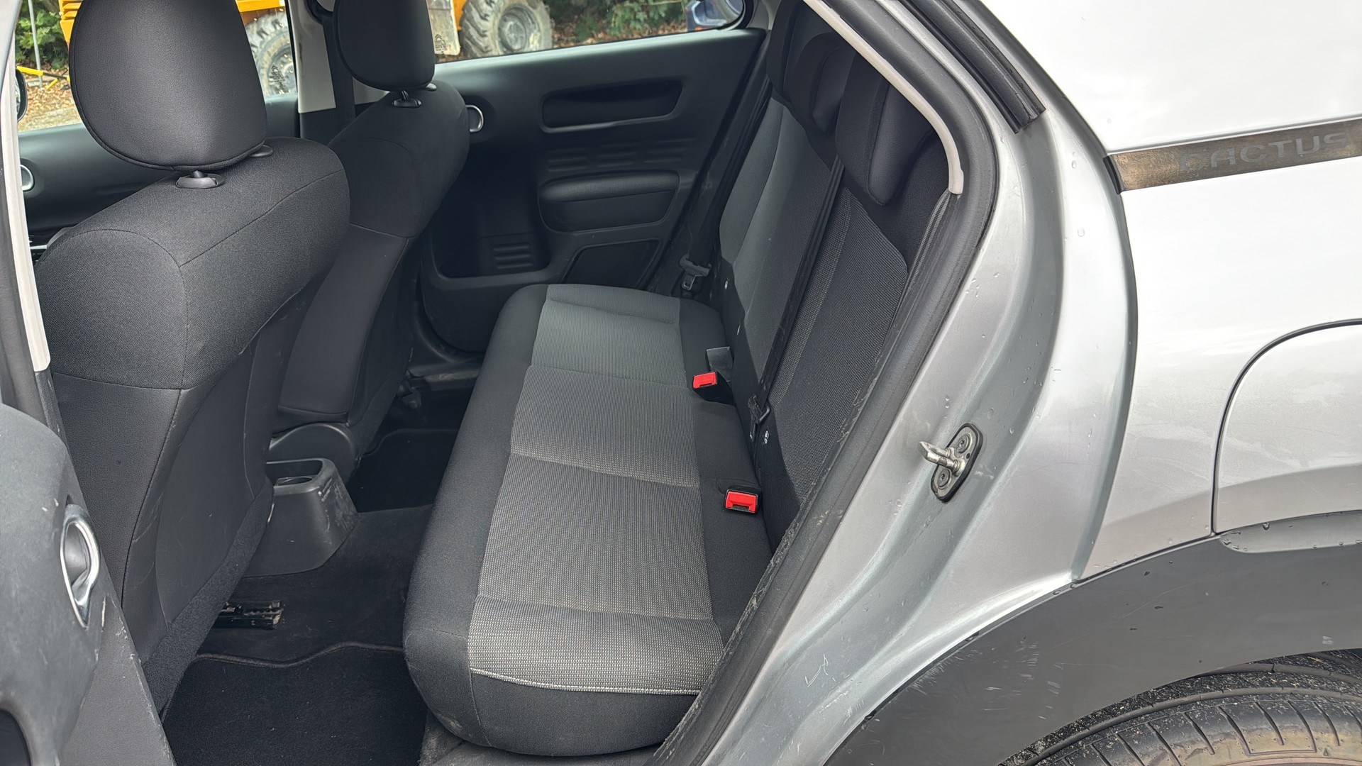 CITROEN C4 Cactus 1.2 VTi Shine-image-8