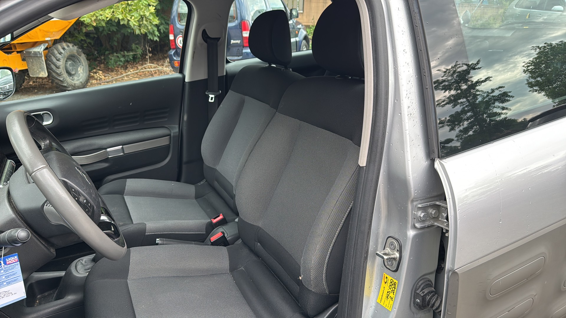 CITROEN C4 Cactus 1.2 VTi Shine-image-7