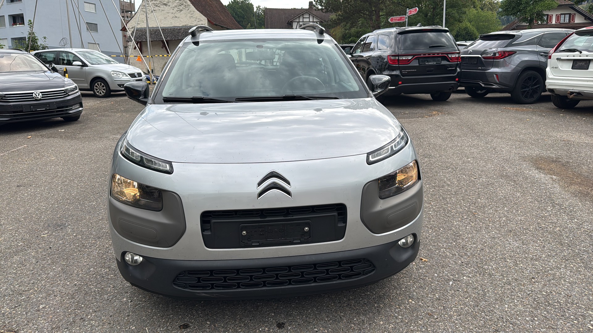 CITROEN C4 Cactus 1.2 VTi Shine-image-0