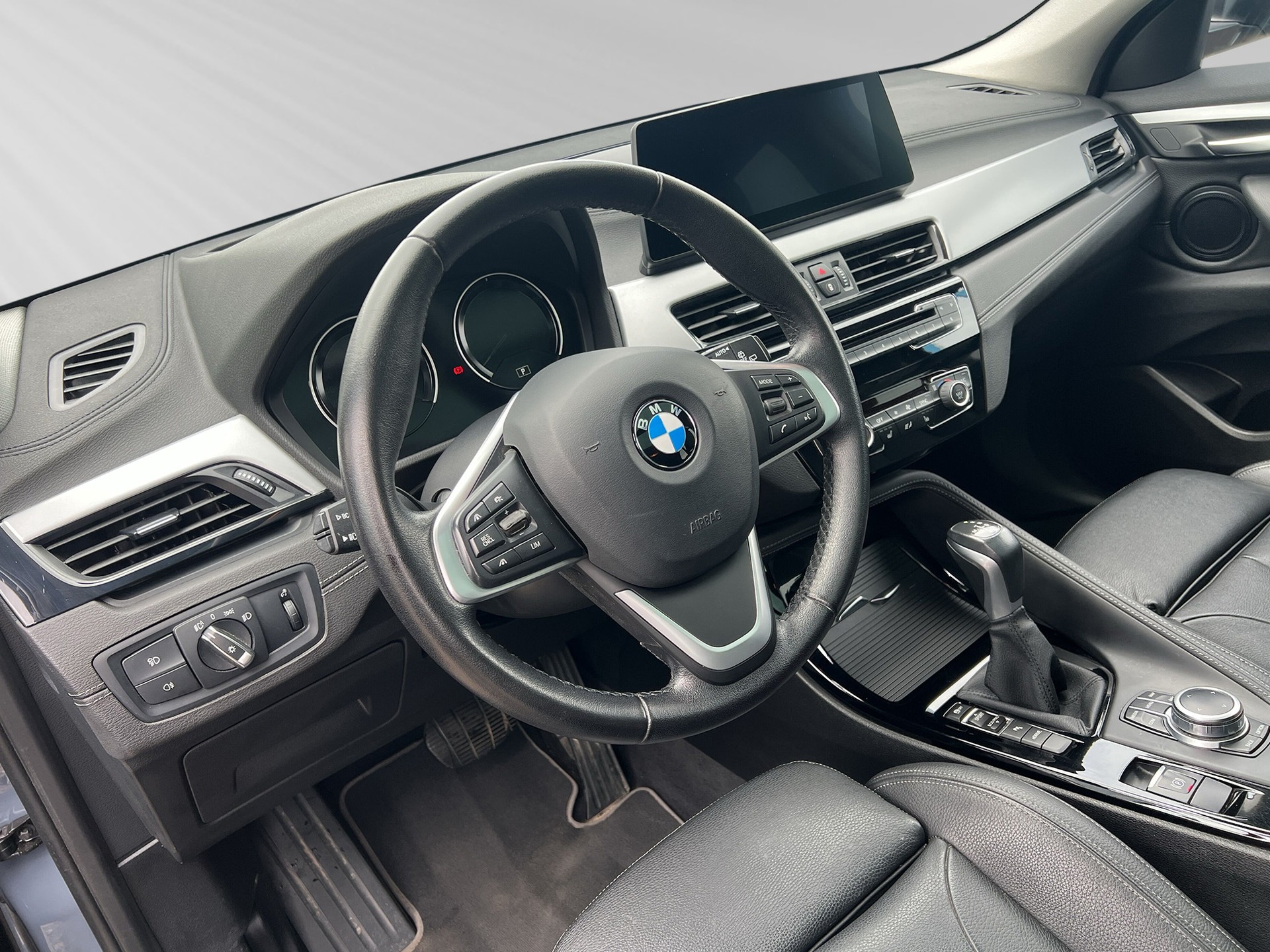 BMW X2 xDrive 25e M Sport Steptronic-image-3