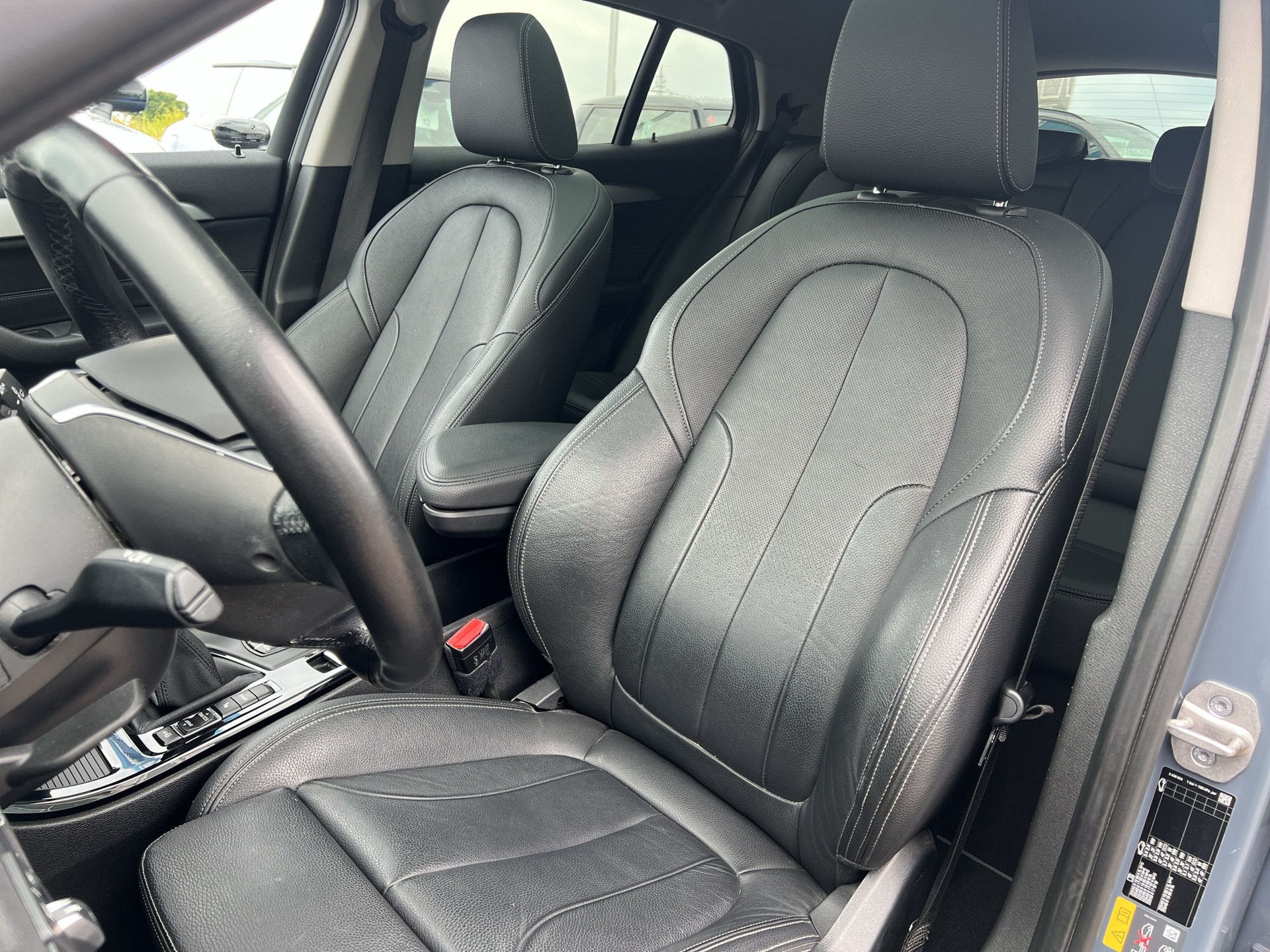 BMW X2 xDrive 25e M Sport Steptronic-image-9