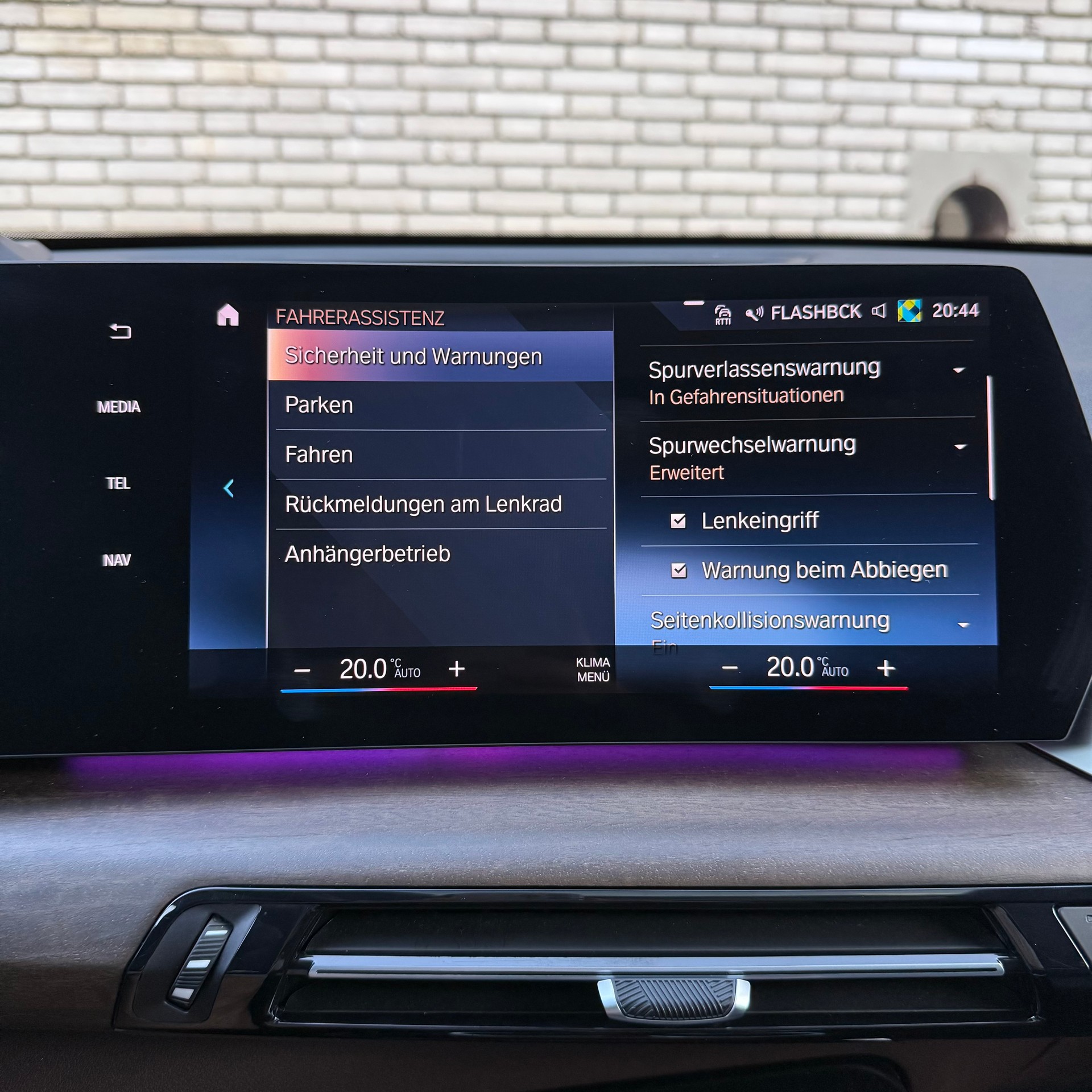 BMW iX1 xDrive 30 Swiss-image-29