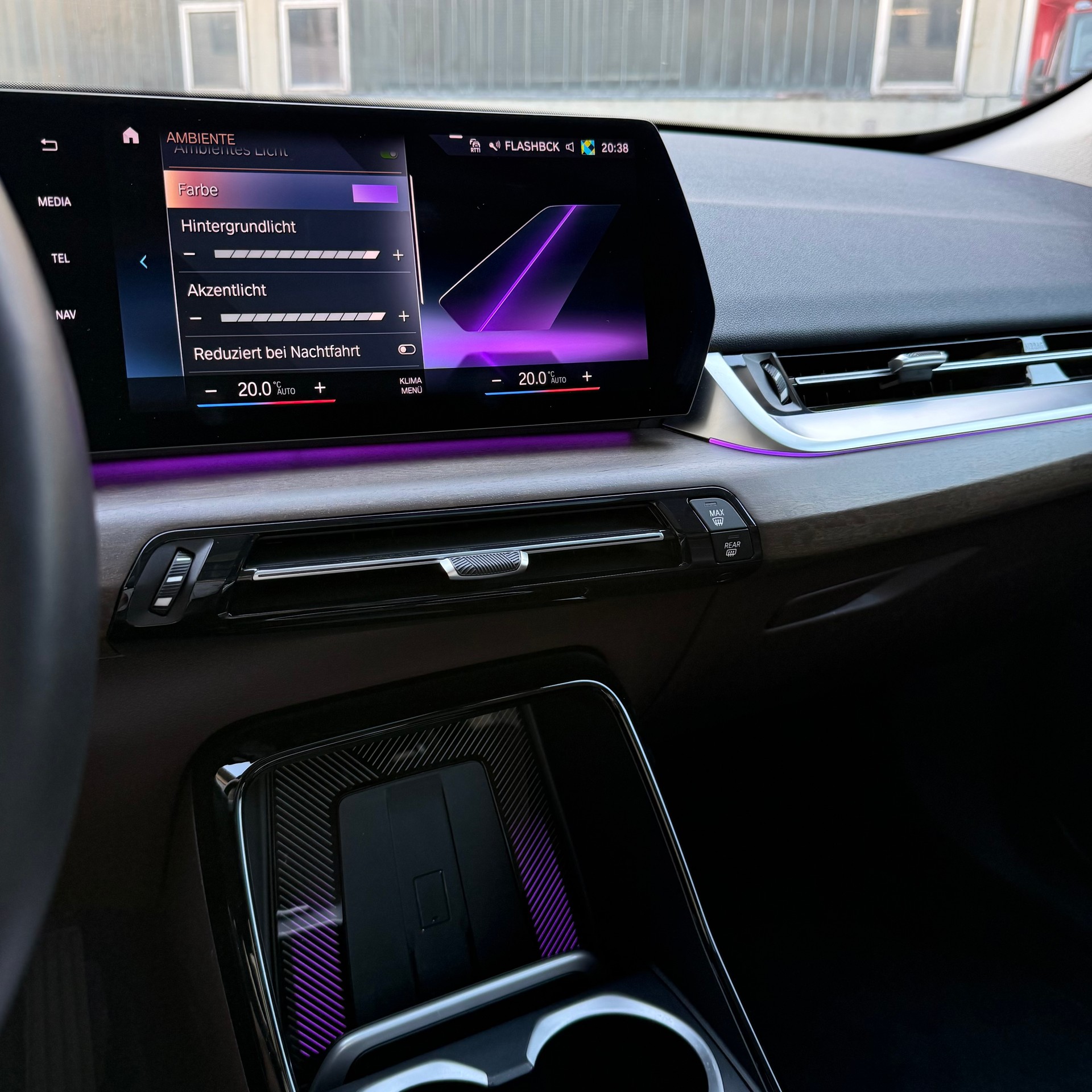 BMW iX1 xDrive 30 Swiss-image-11