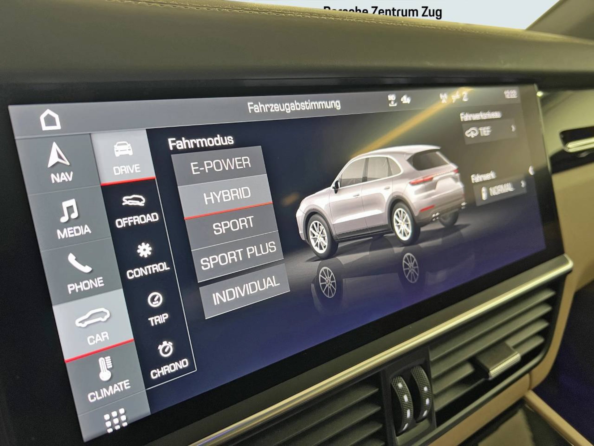 PORSCHE Cayenne E-Hybrid-image-28