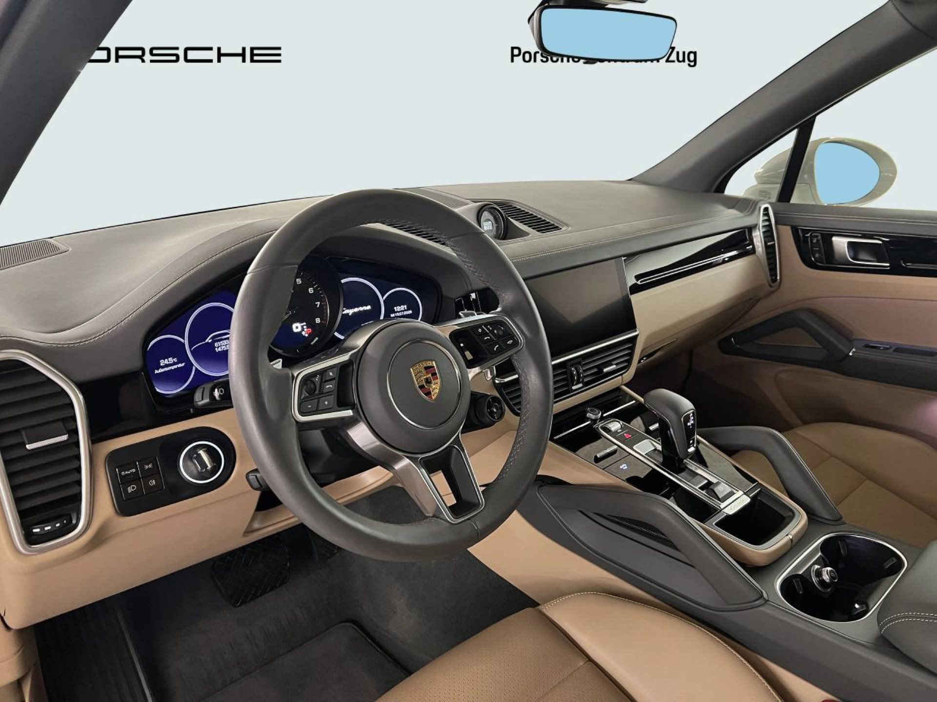 PORSCHE Cayenne E-Hybrid-showroom-element-3