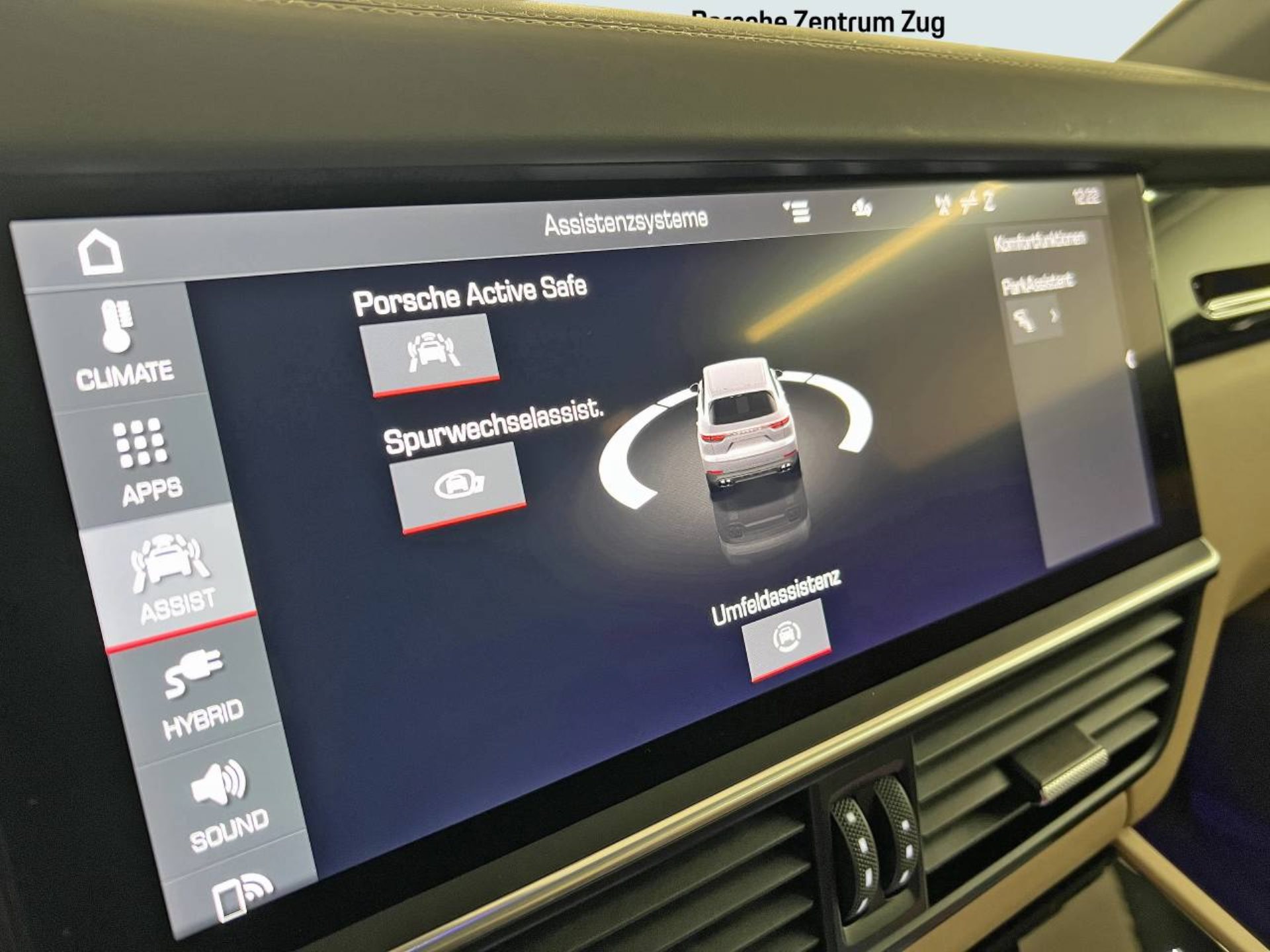 PORSCHE Cayenne E-Hybrid-image-27