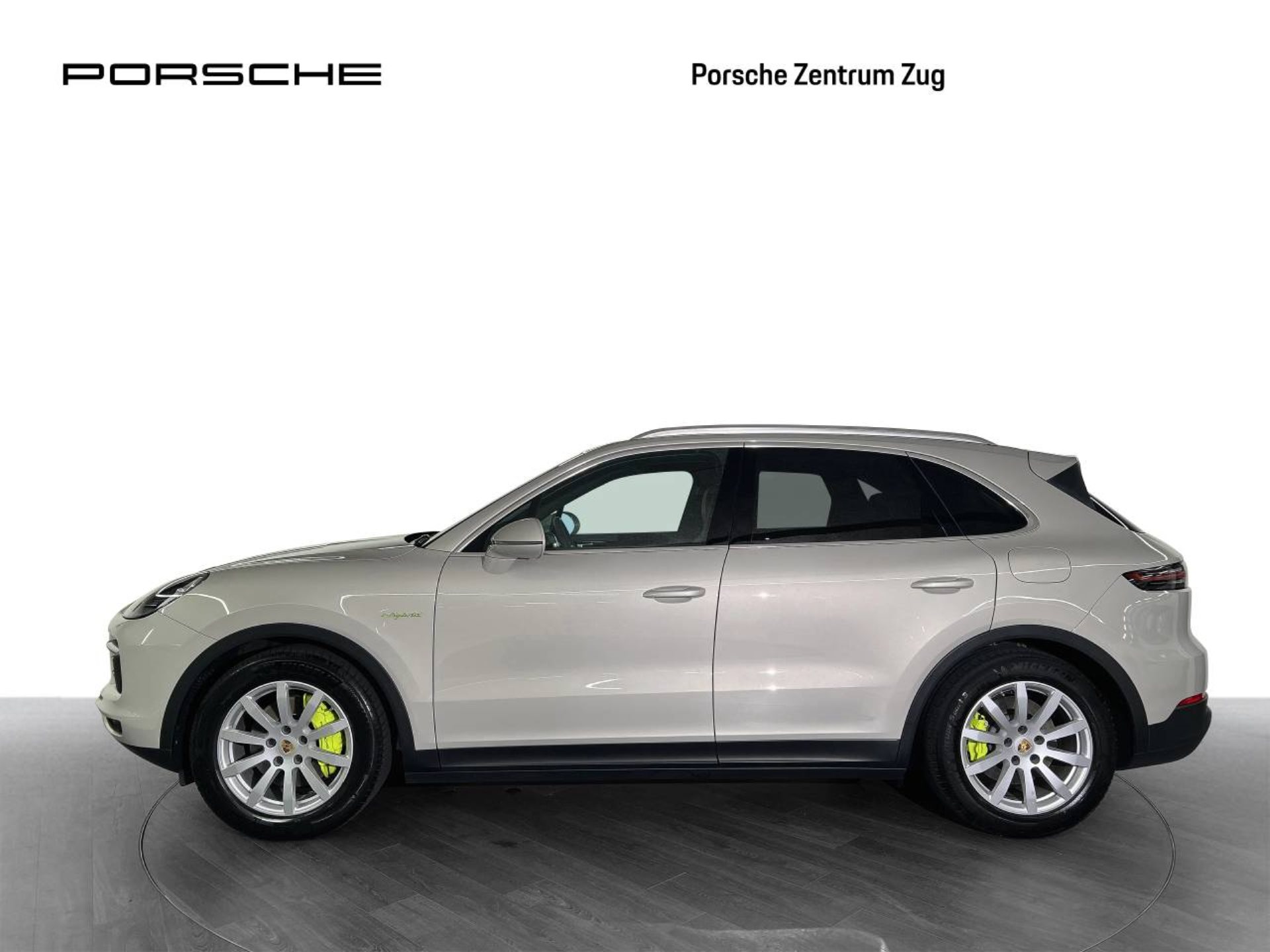 PORSCHE Cayenne E-Hybrid-showroom-element-1