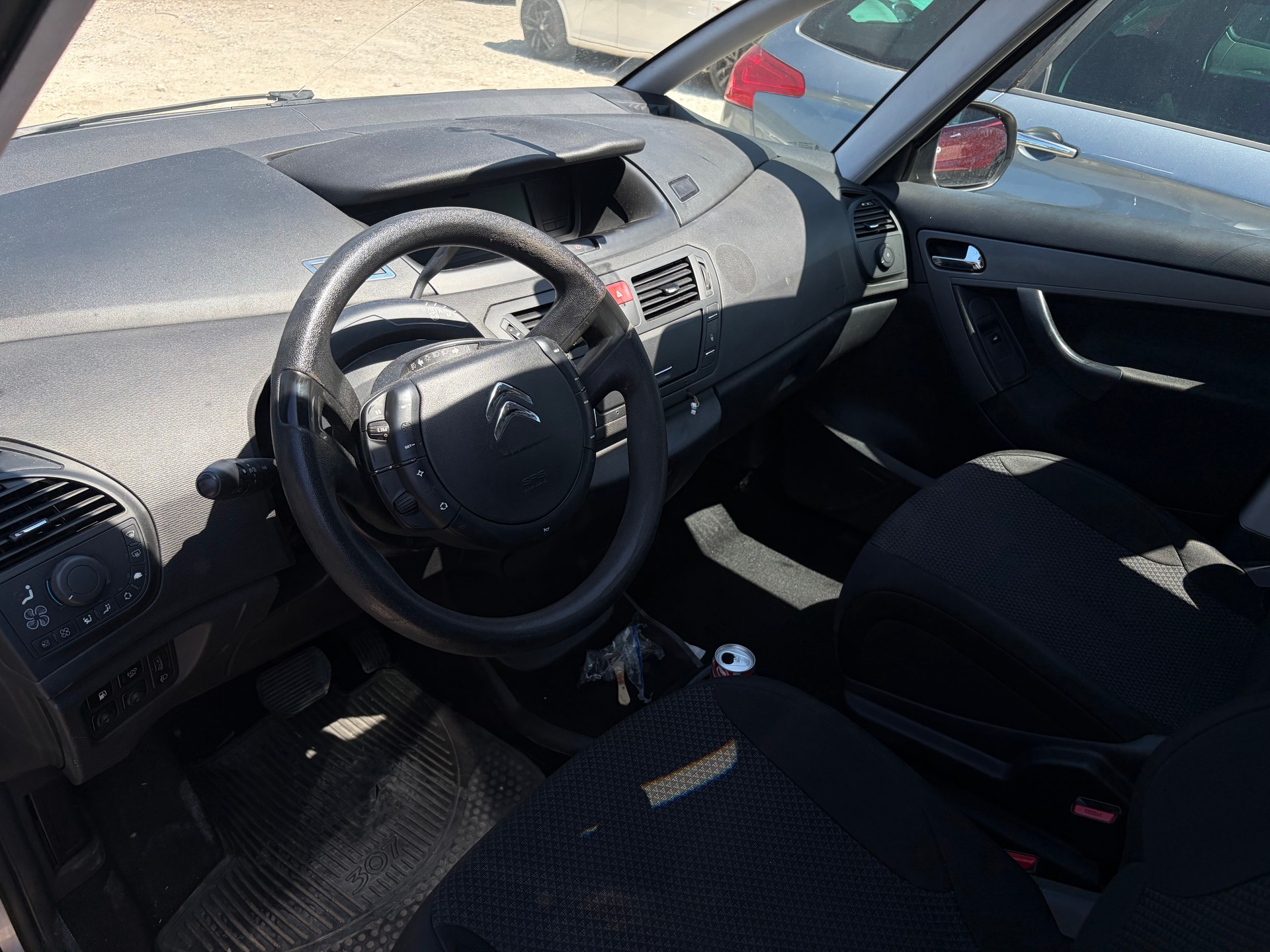 CITROEN Grand C4 Picasso 1.6i Hdi Disel-image-5
