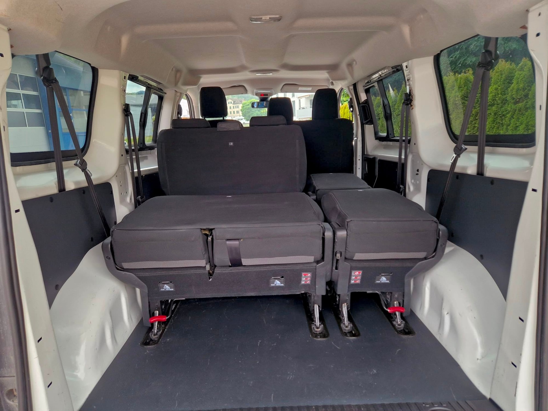 PEUGEOT Traveller 2.0 BlueHDi 9 Plätzer-image-19
