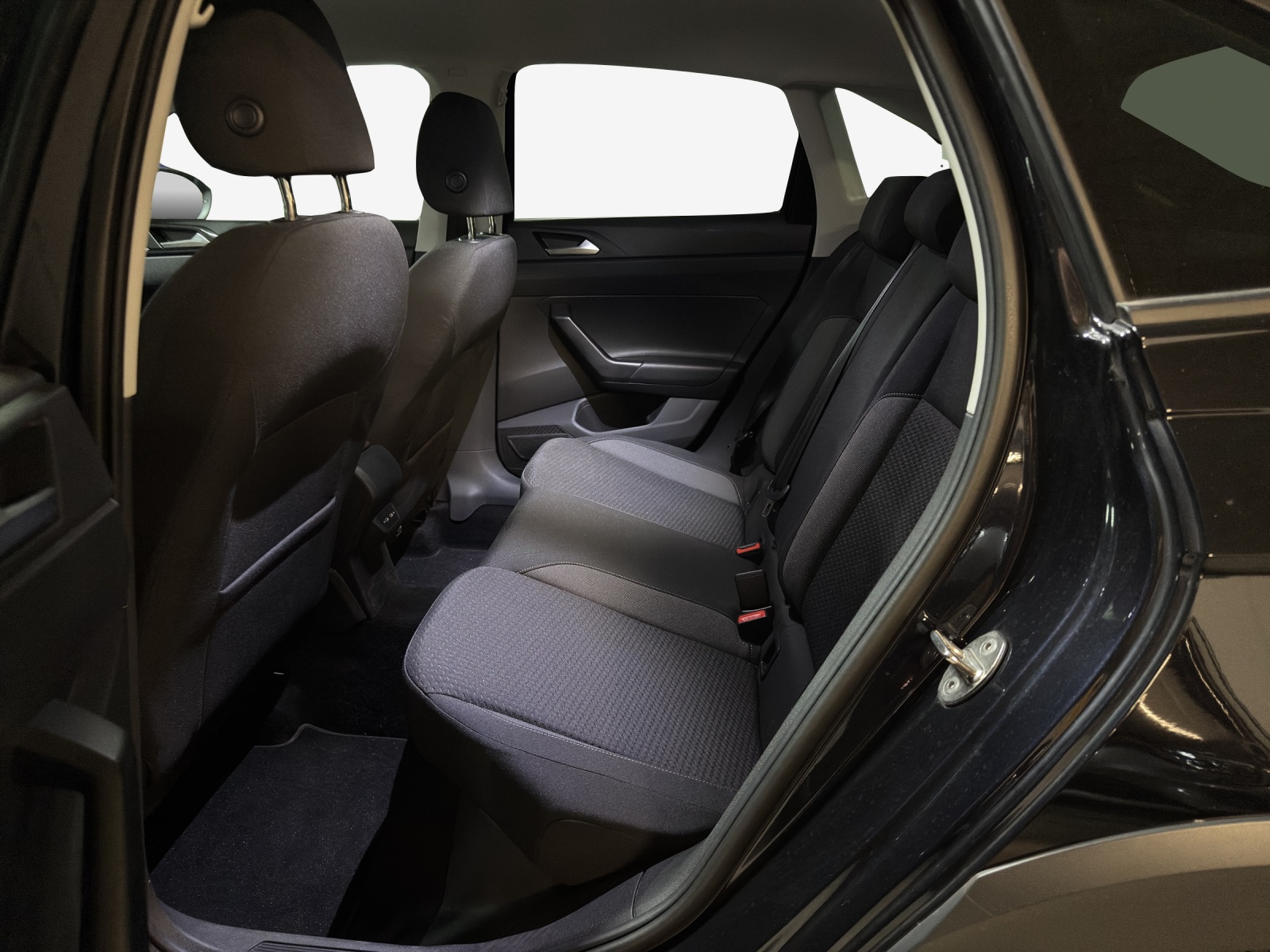 VW Taigo 1.0 TSI Life-image-11