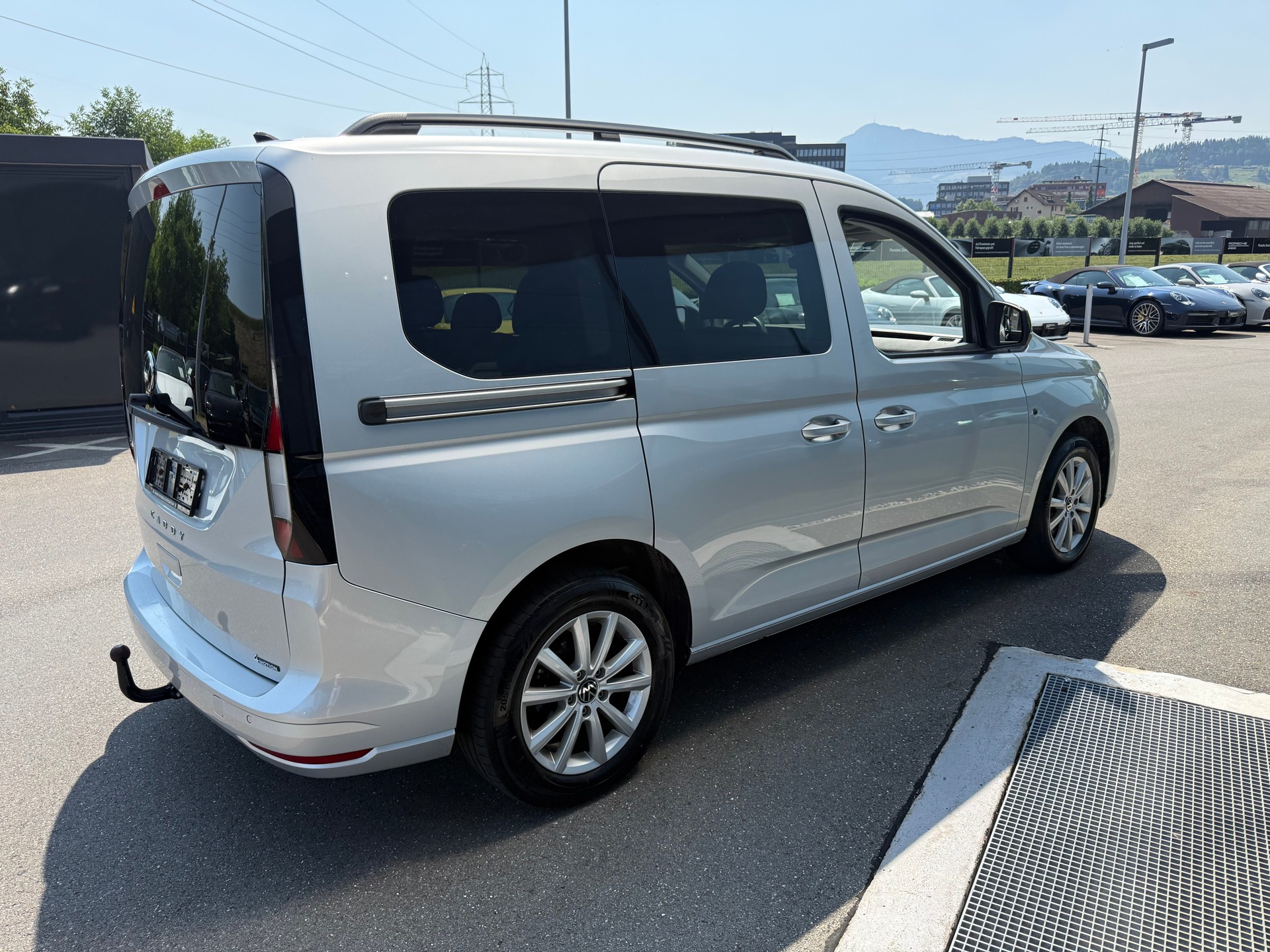 VW Caddy 2.0 TDI 4Motion Liberty-image-4