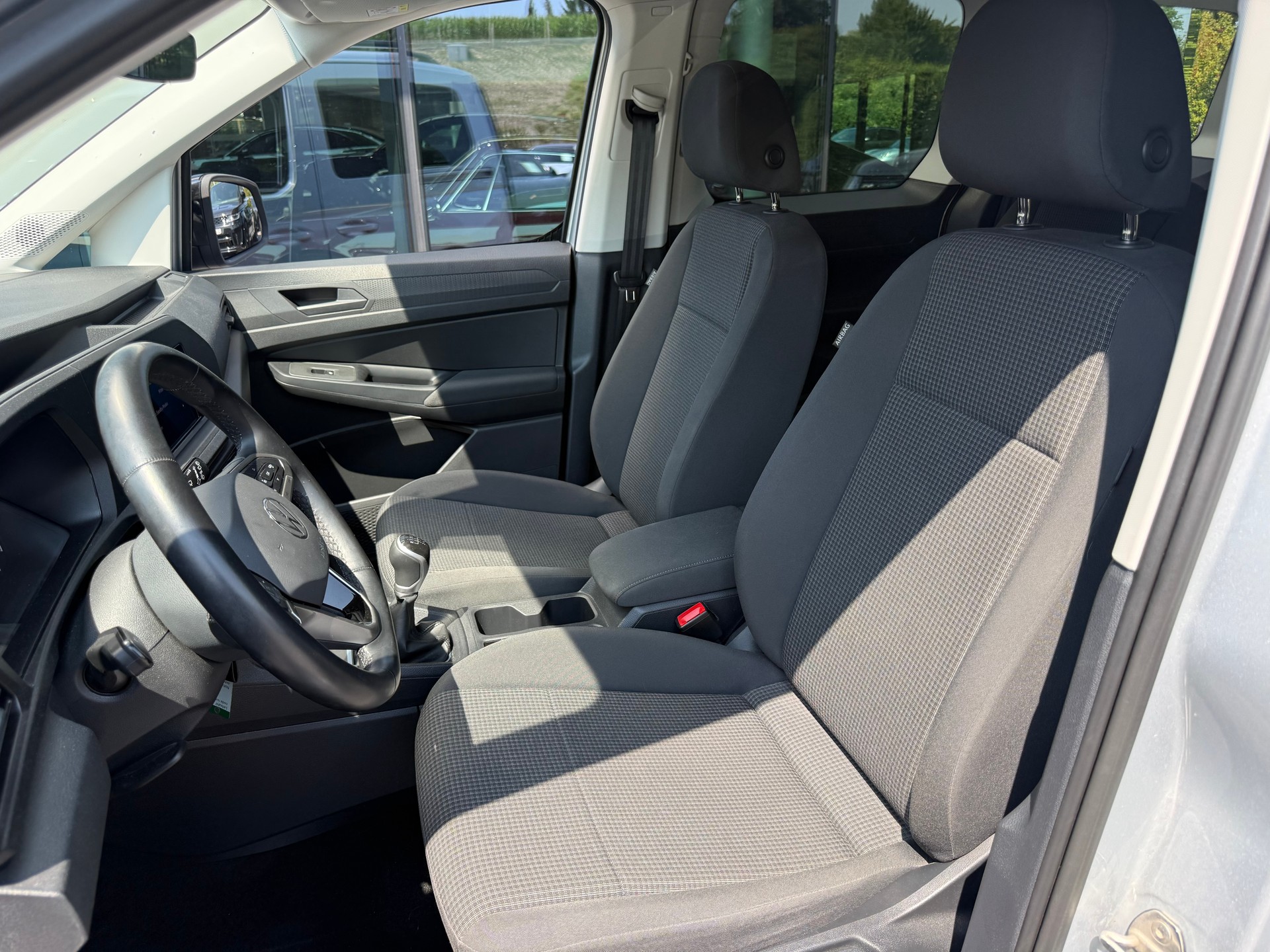VW Caddy 2.0 TDI 4Motion Liberty-image-7