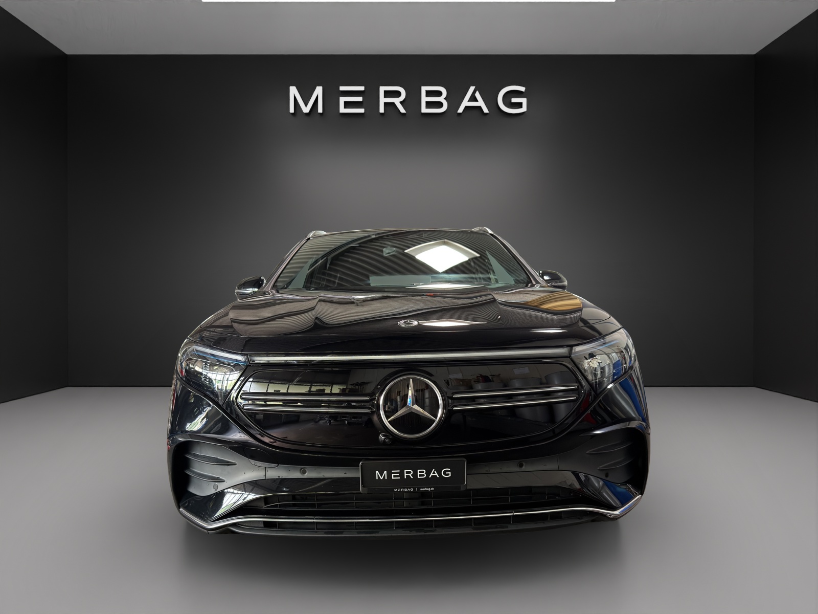 MERCEDES-BENZ EQA 300 4Matic-image-1