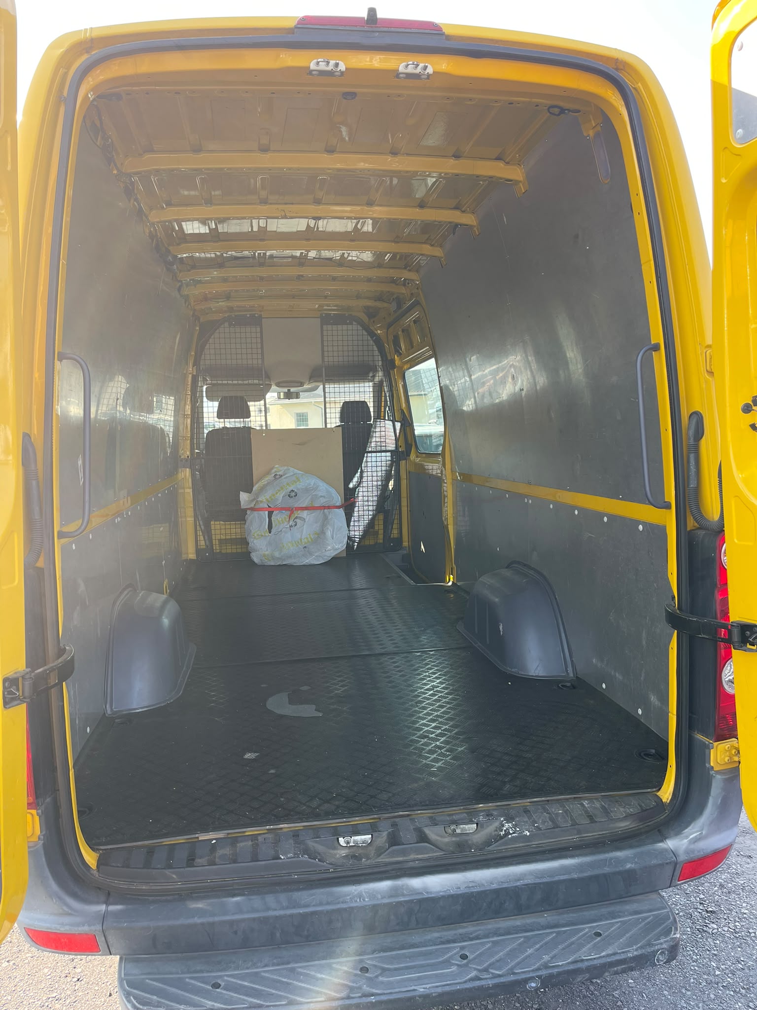 VW Crafter 35 2.0 TDI CR-image-12